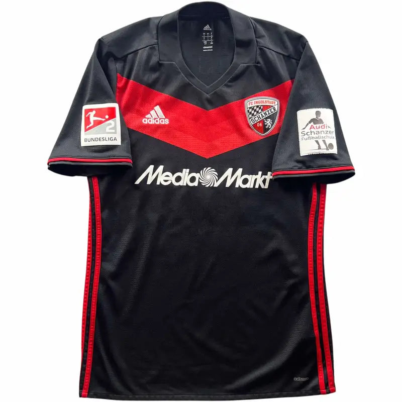 Ingolstadt 2017-18 Adidas vendég Tobias Schröck foci mez L-es