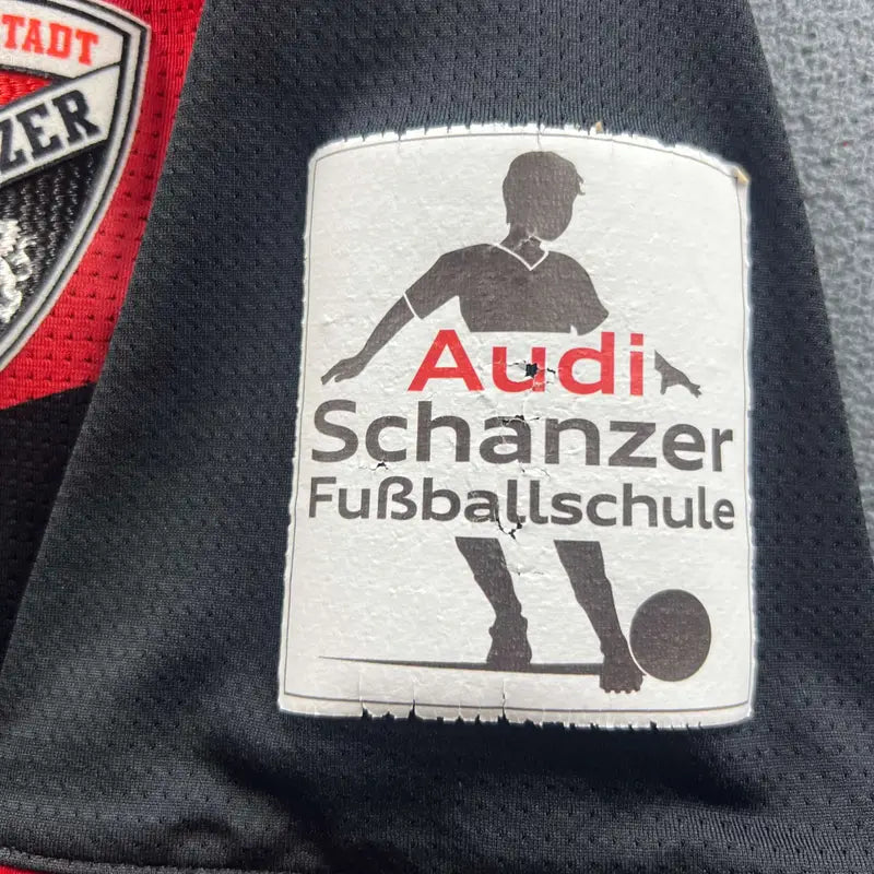 Ingolstadt 2017-18 Adidas vendég Tobias Schröck foci mez L-es