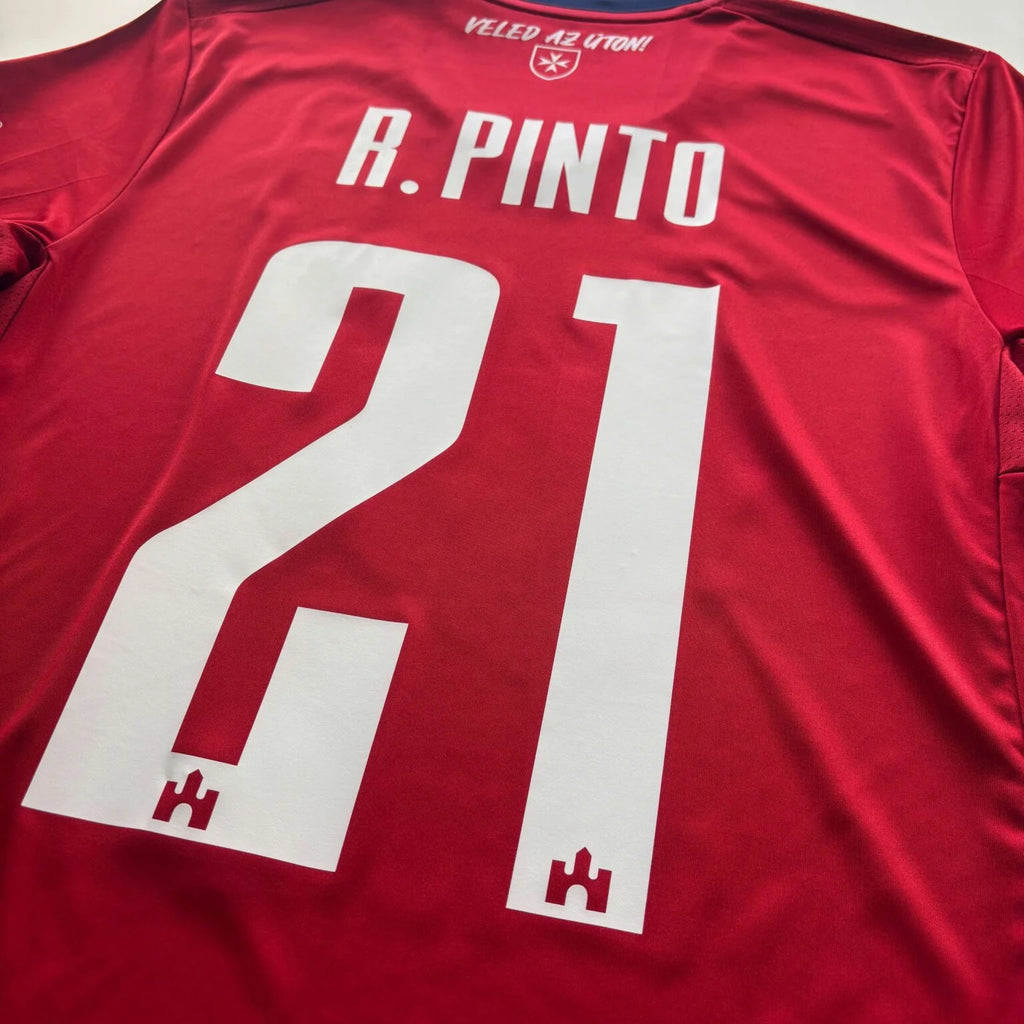 Mol Fehérvár 2021-22 Adidas home Rúben Pinto football shirt size S