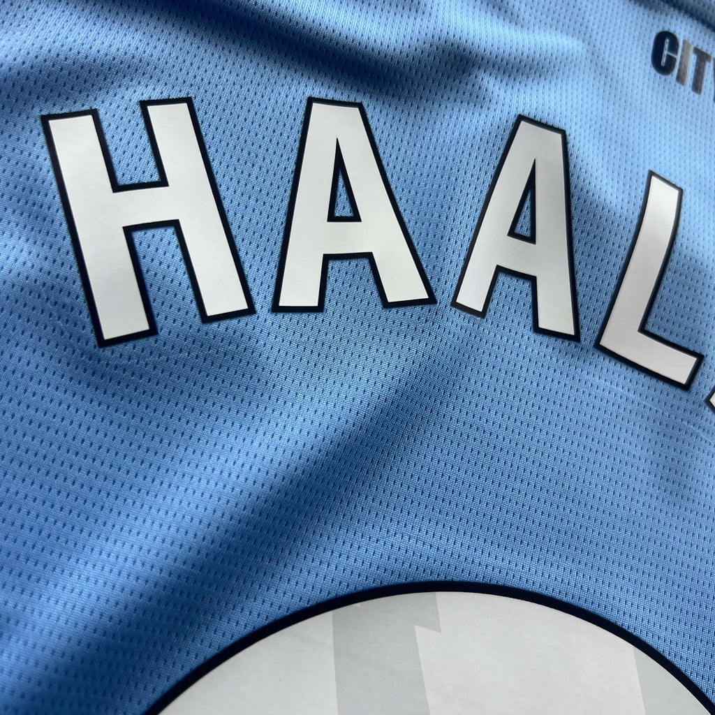Manchester City 2025-26 Puma home Erling Haaland football shirt size L