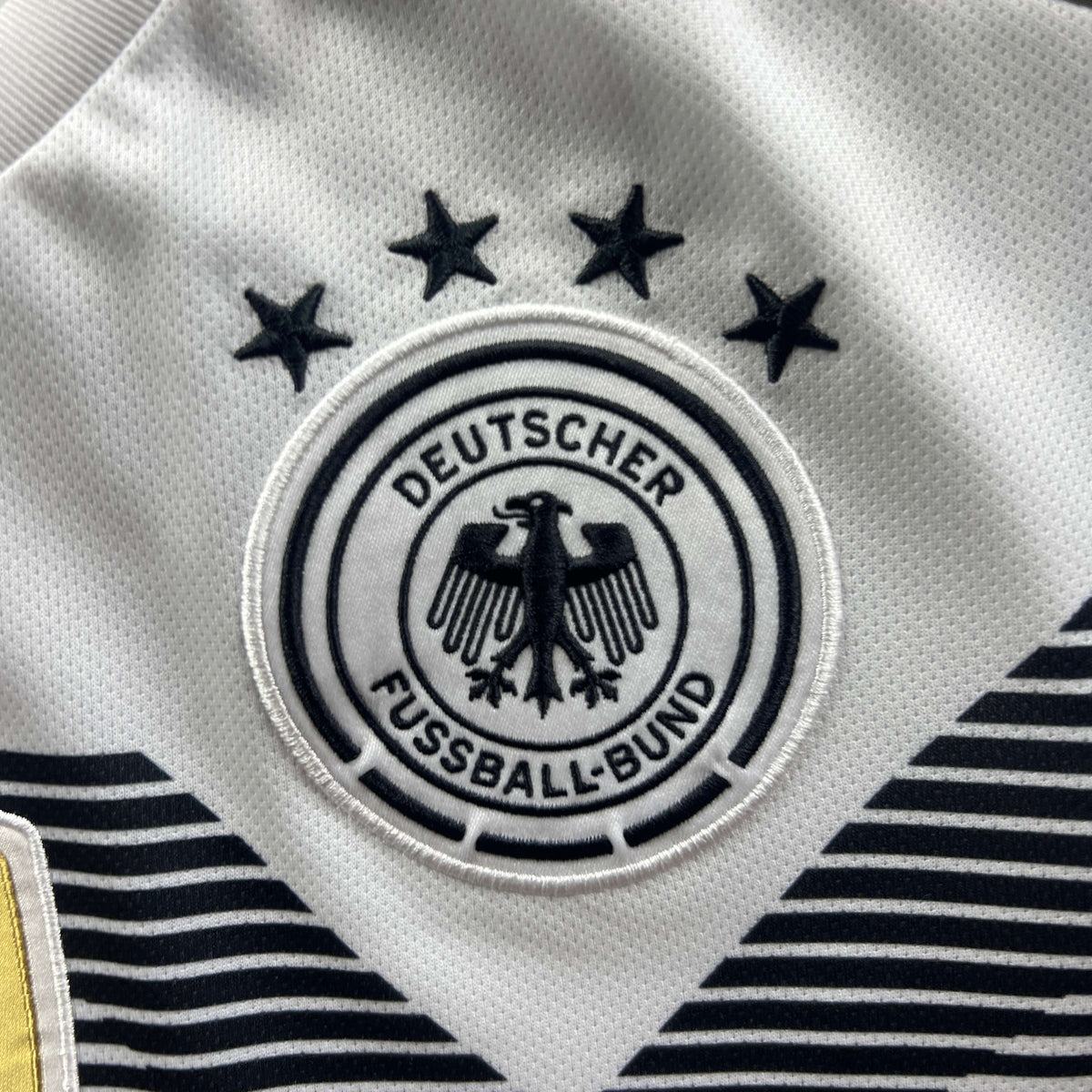 Németország 2018-19 Adidas hazai Toni Kroos foci mez XS-es