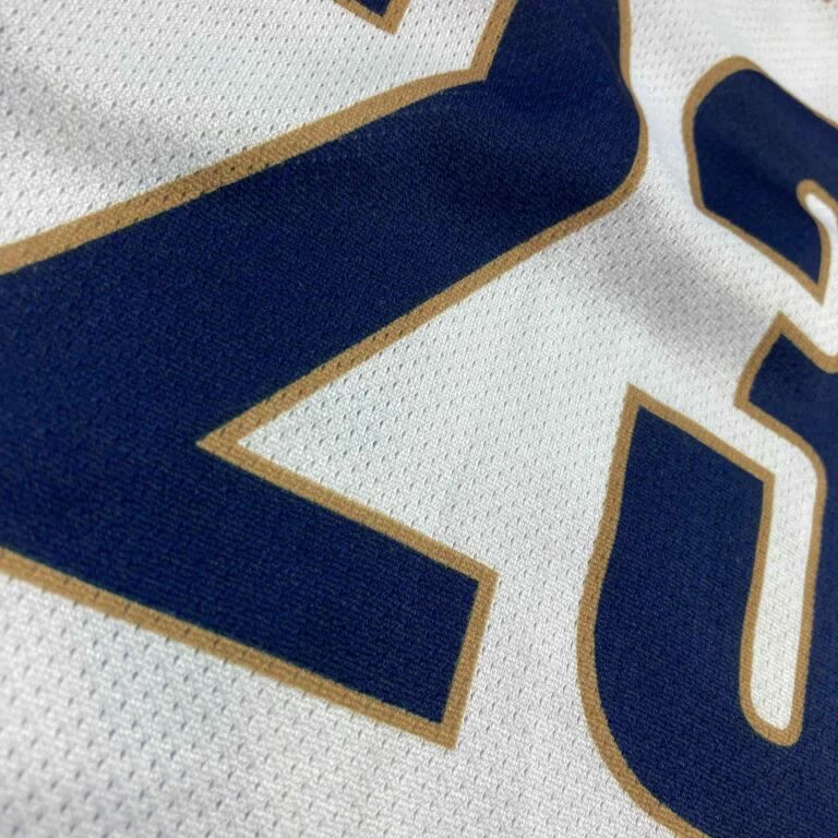 Cleveland Caveliers LeBron James Champion EU NBA jersey size M