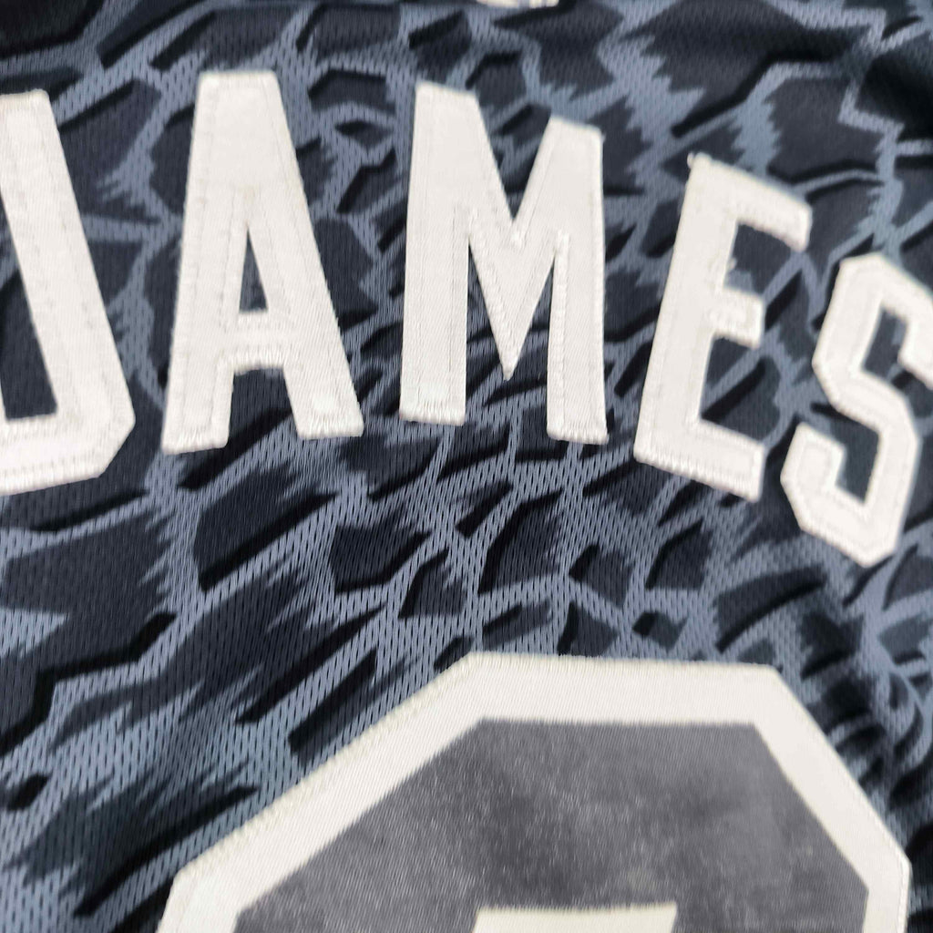 Miami Heat LeBron James Adidas Swingman NBA jersey size S