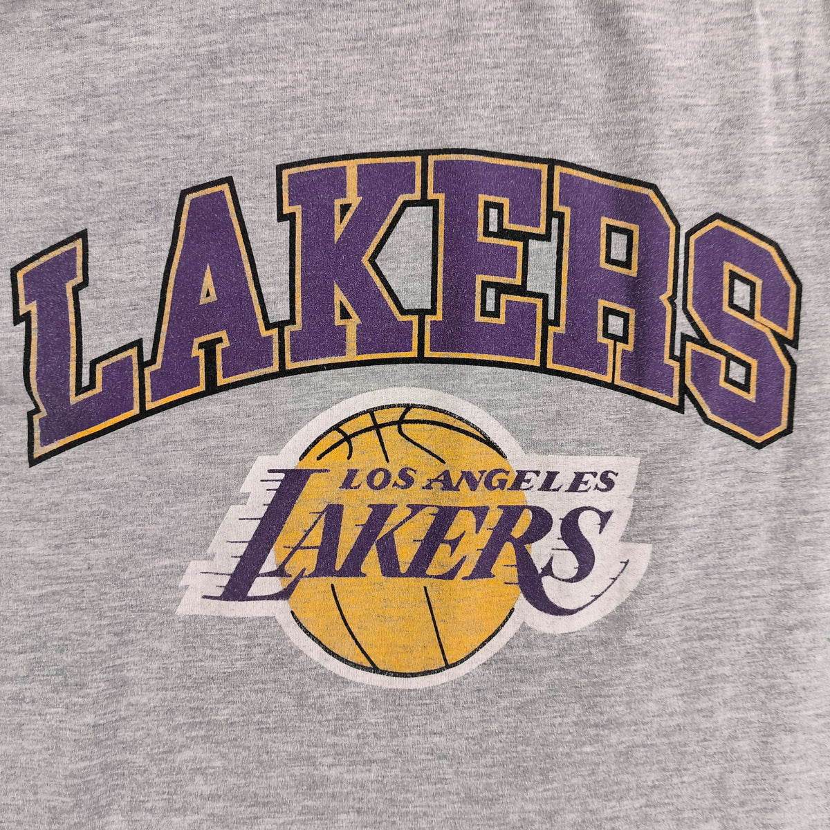 Los Angeles Lakers NBA t-shirt size XS