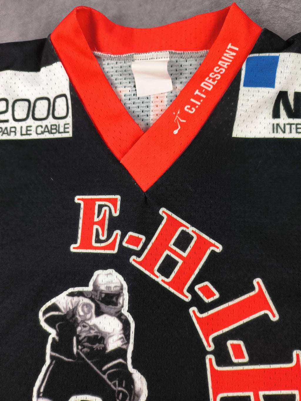Neuchatel ice hockey jersey size M