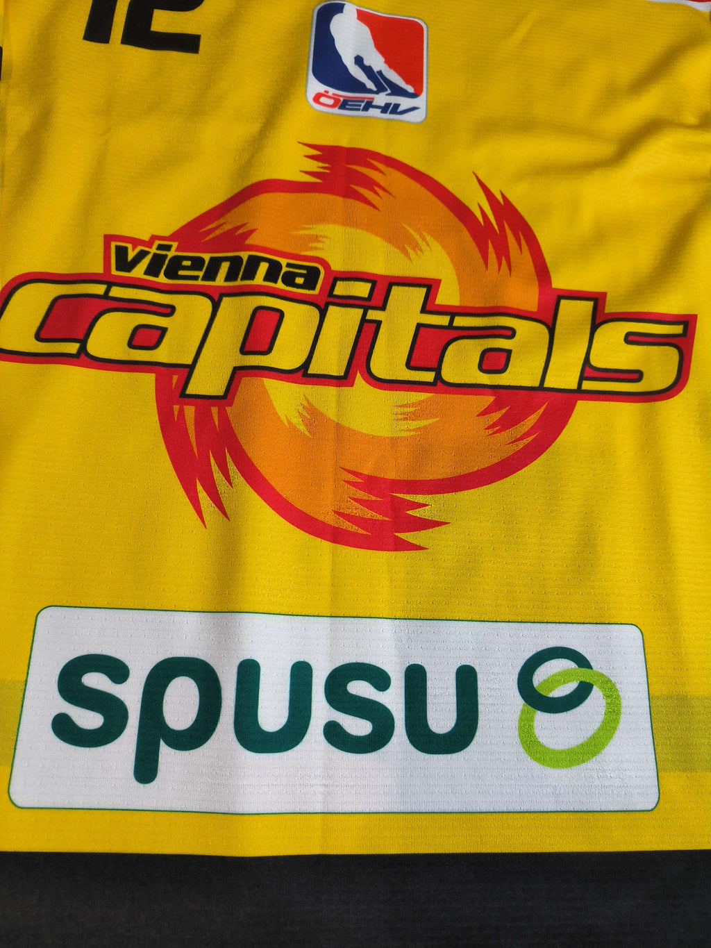 Vienna Capitals ice hockey jersey size M