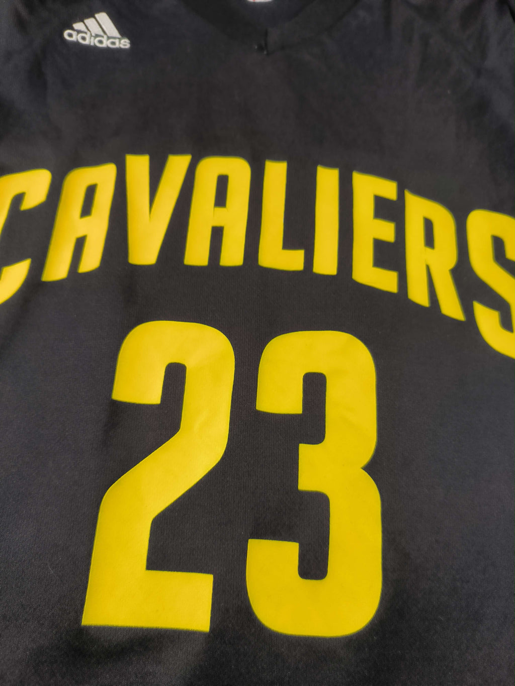 Cleveland Cavaliers LeBron James Adidas NBA jersey size S