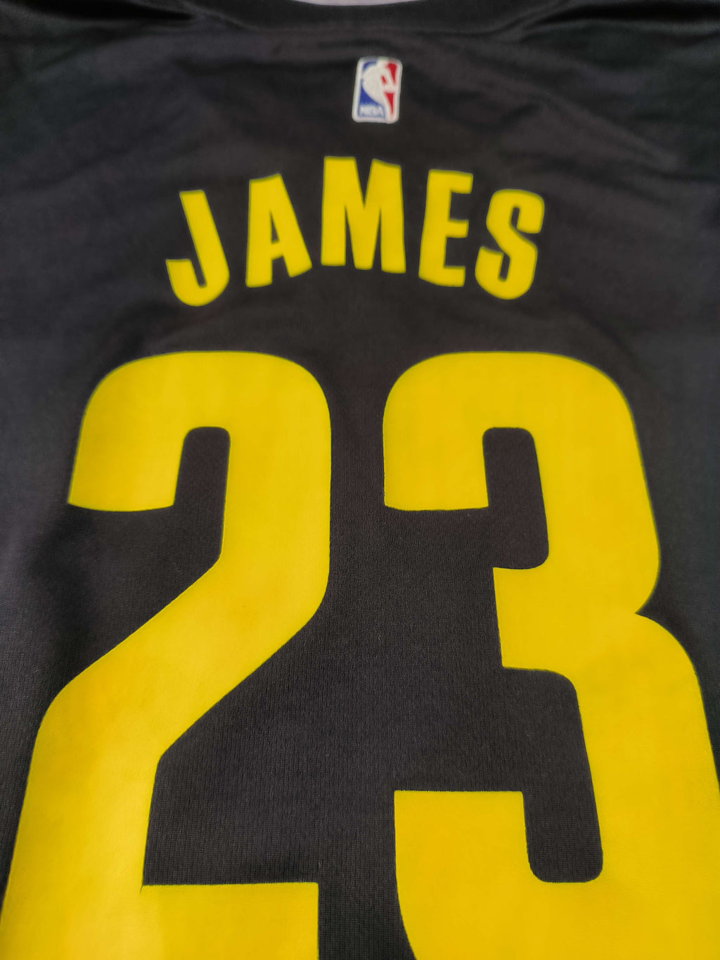 Cleveland Cavaliers LeBron James Adidas NBA jersey size S
