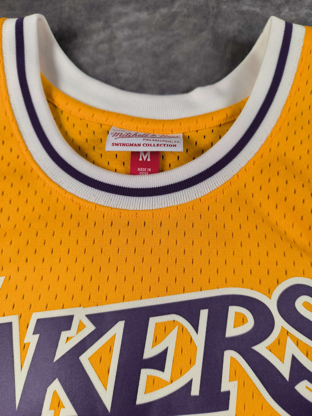 Los Angeles Lakers Magic Johnson Mitchell and Ness Swingman NBA mez M