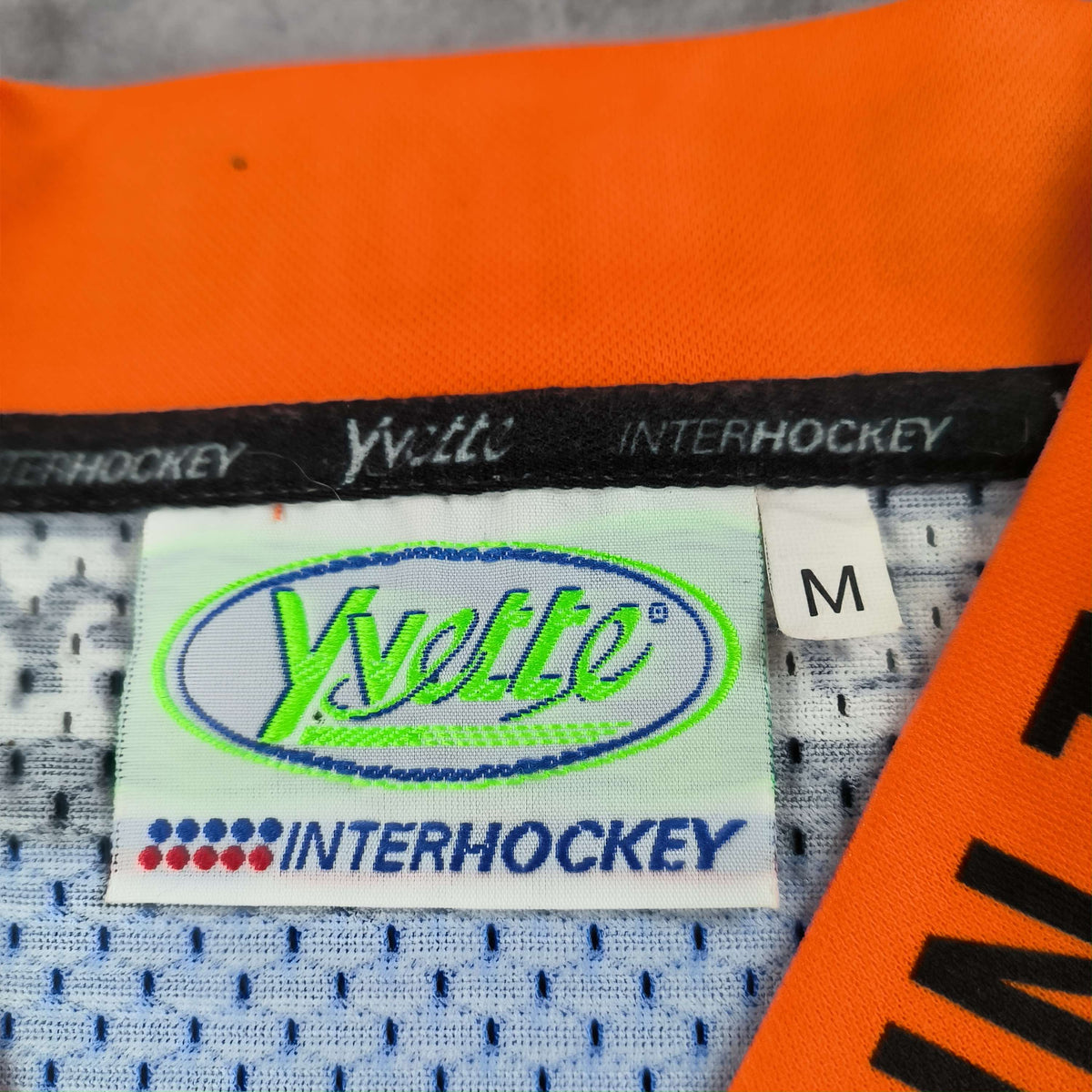 SC Bern Moccetti #88 Yvette ice hockey jersey size M
