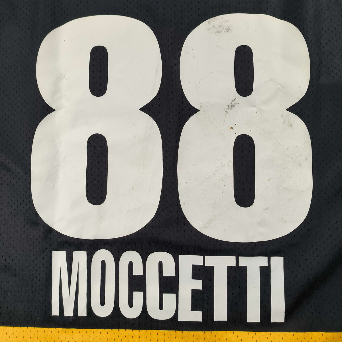 SC Bern Moccetti #88 Yvette ice hockey jersey size M