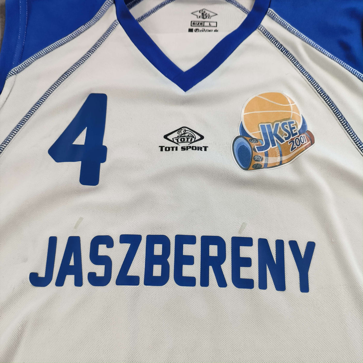 JKSE Jászberény Toti Sport #4 basketball jersey size L