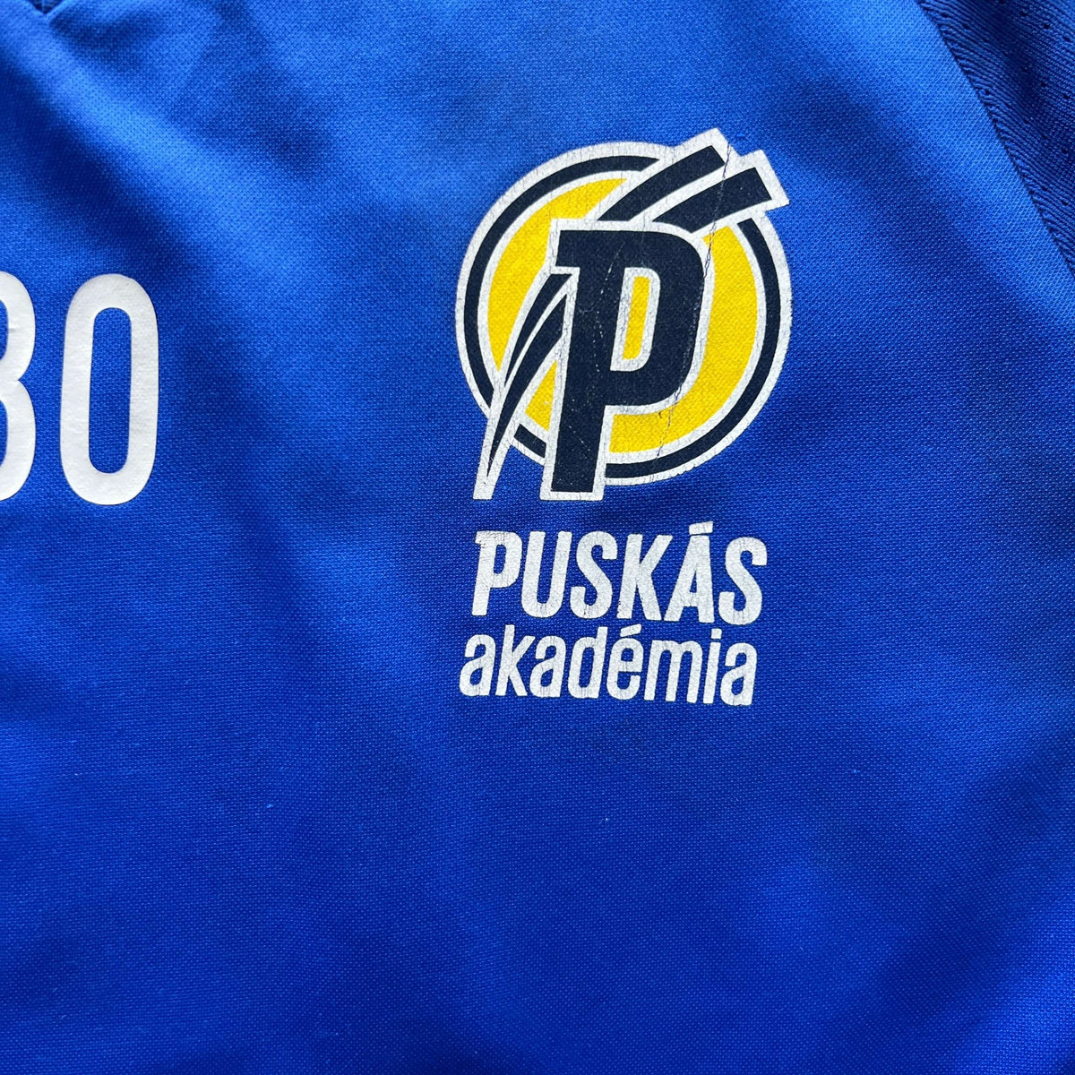 Puskás Akadémia 2016-17 Adidas training football shirt size S