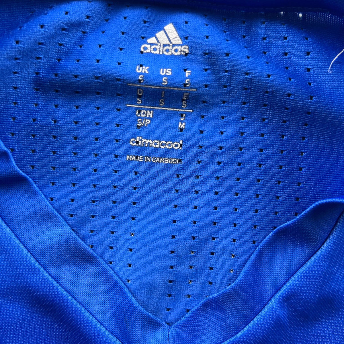 Puskás Akadémia 2016-17 Adidas training football shirt size S