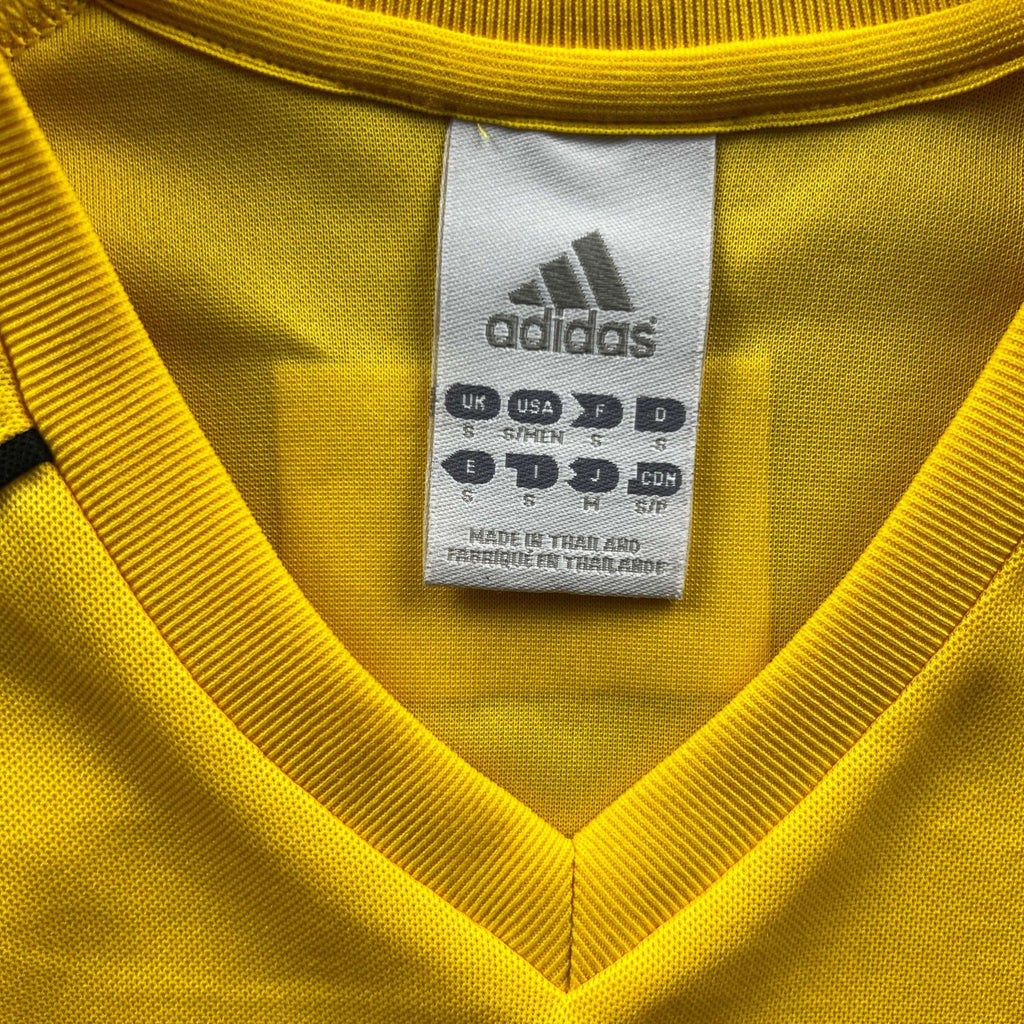 Malaysia 2006 Adidas #4 handball jersey size S