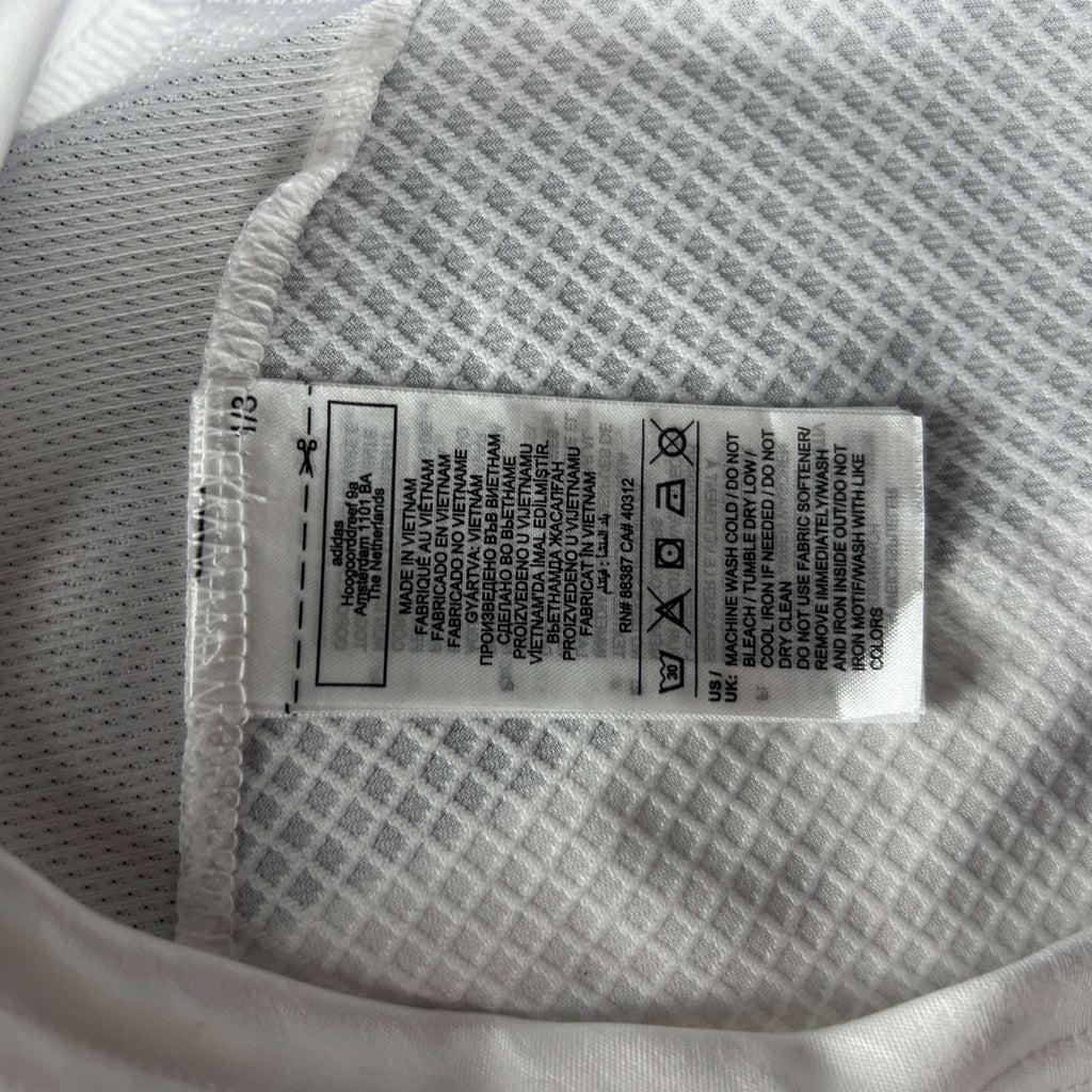 Real Madrid 2024-25 Adidas home Federico Valverde *NEW* football shirt size M
