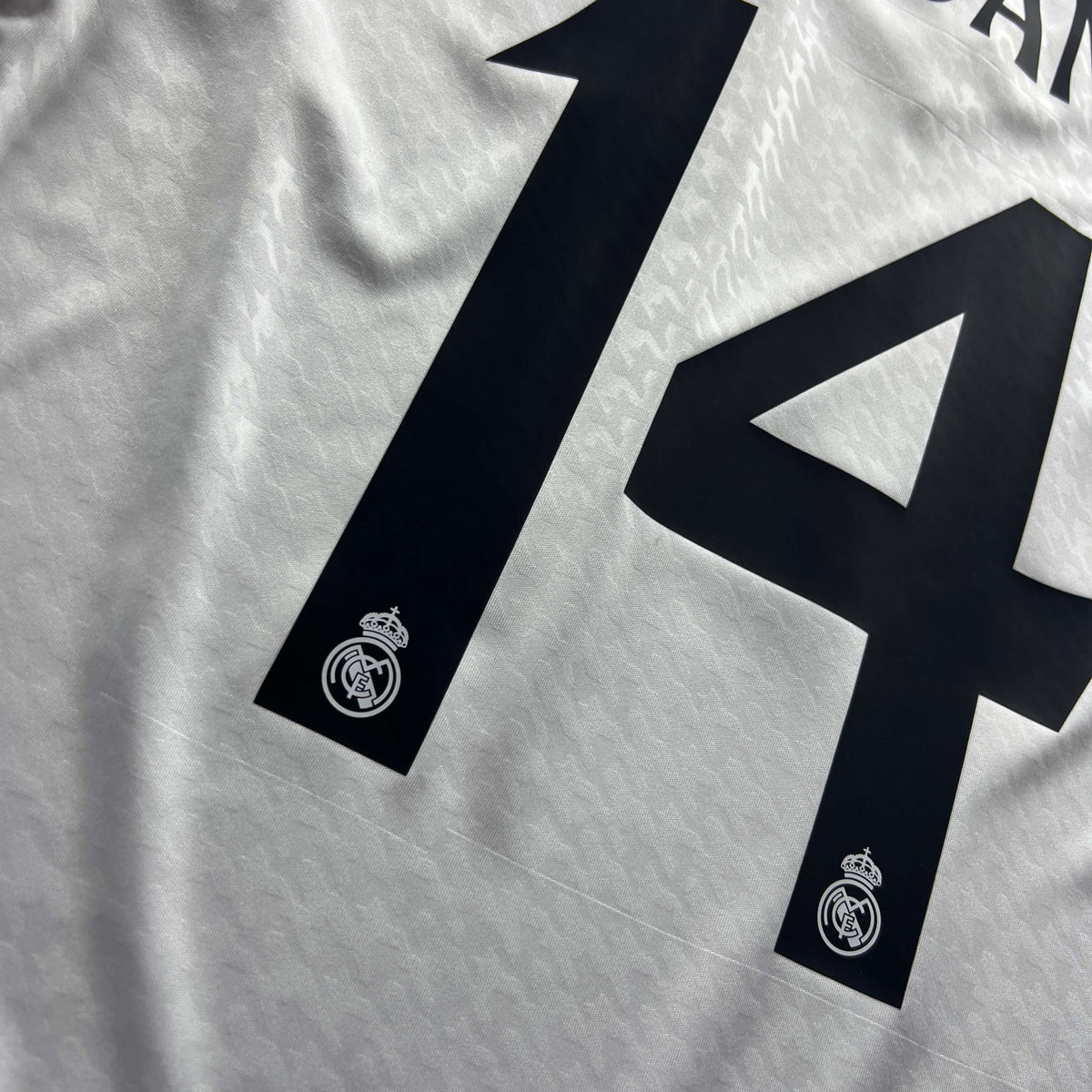 Real Madrid 2024-25 Adidas home Aurélien Tchouaméni *NEW* football shirt size L