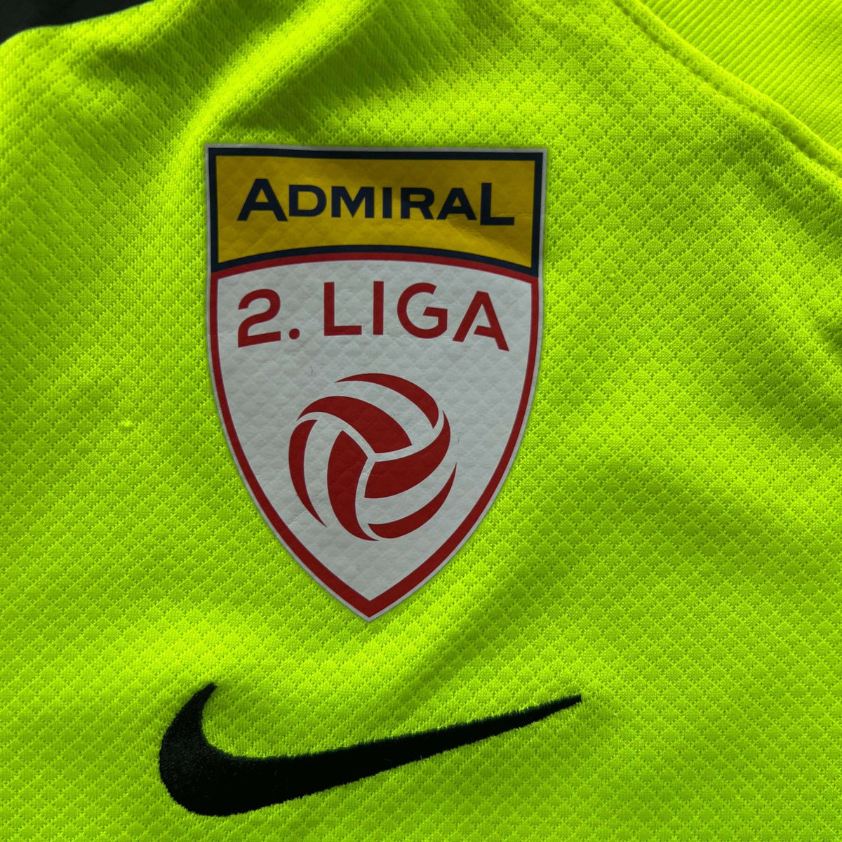 SKN St. Pölten 2022-23 Nike away Daniel Schütz football shirt size S