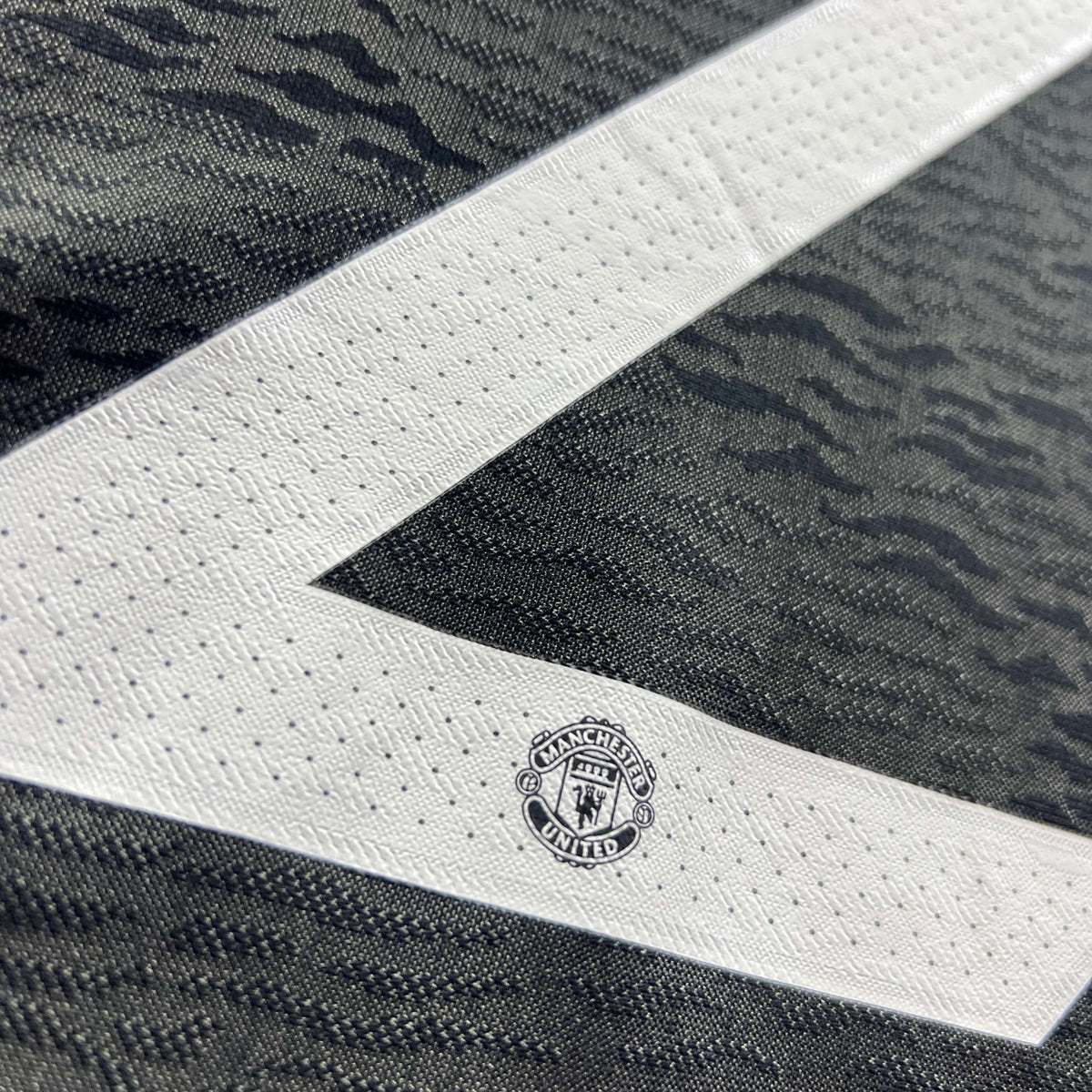 Manchester United 2020-21 Adidas away UCL Victor Lindelöf football shirt size Womens S