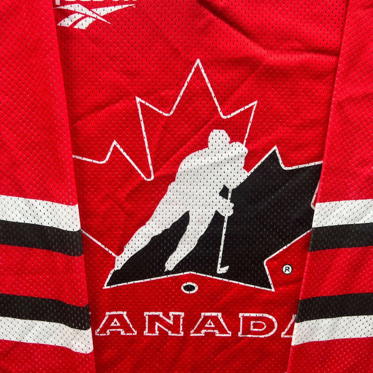 Canada Reebok ice hockey jersey size L