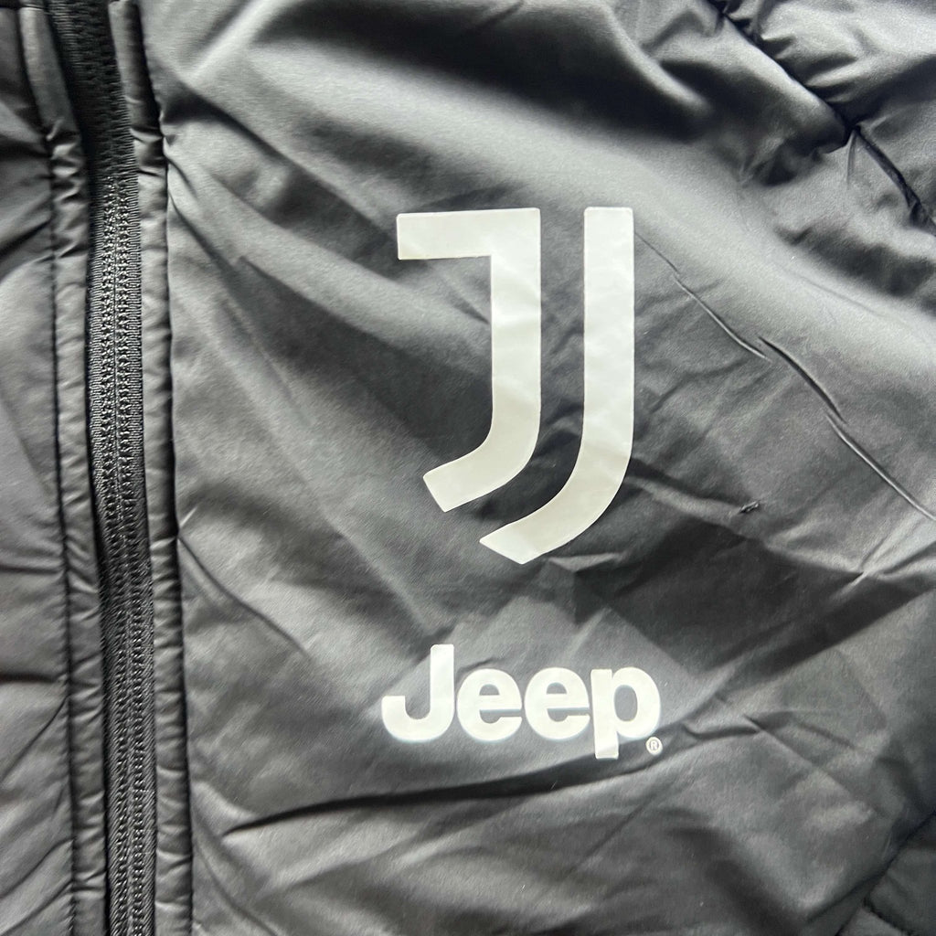 Juventus 2022 Adidas jacket size M