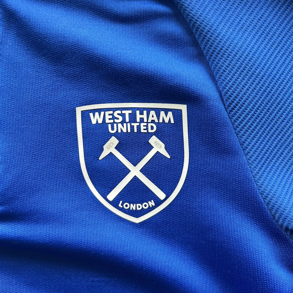 West Ham United Umbro training top size Boys S (134)