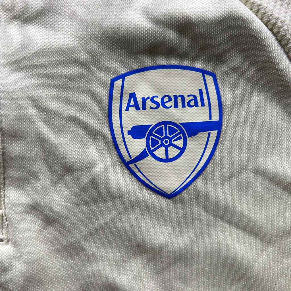 Arsenal 2020-21 Adidas training top size Boys M (152)