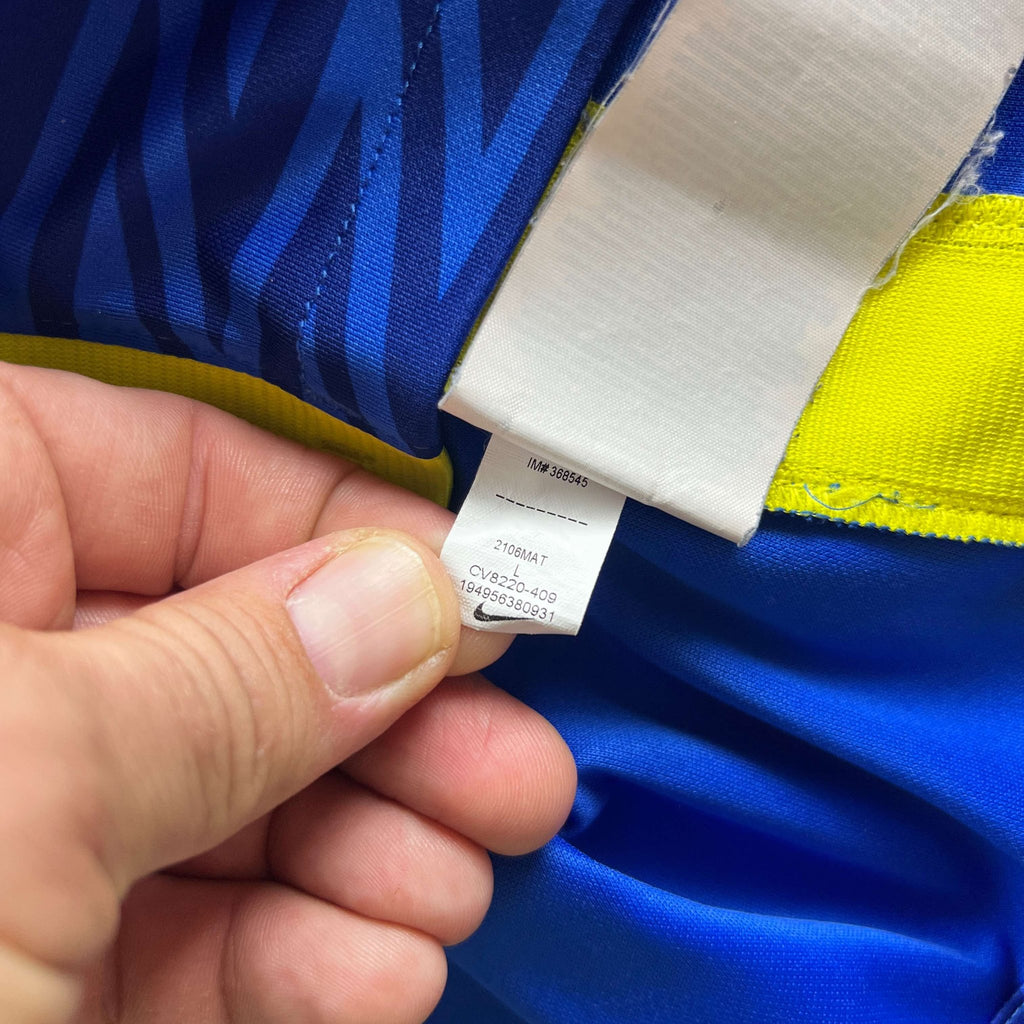 Chelsea 2021-22 Nike home football shirt size Boys L (147-158)