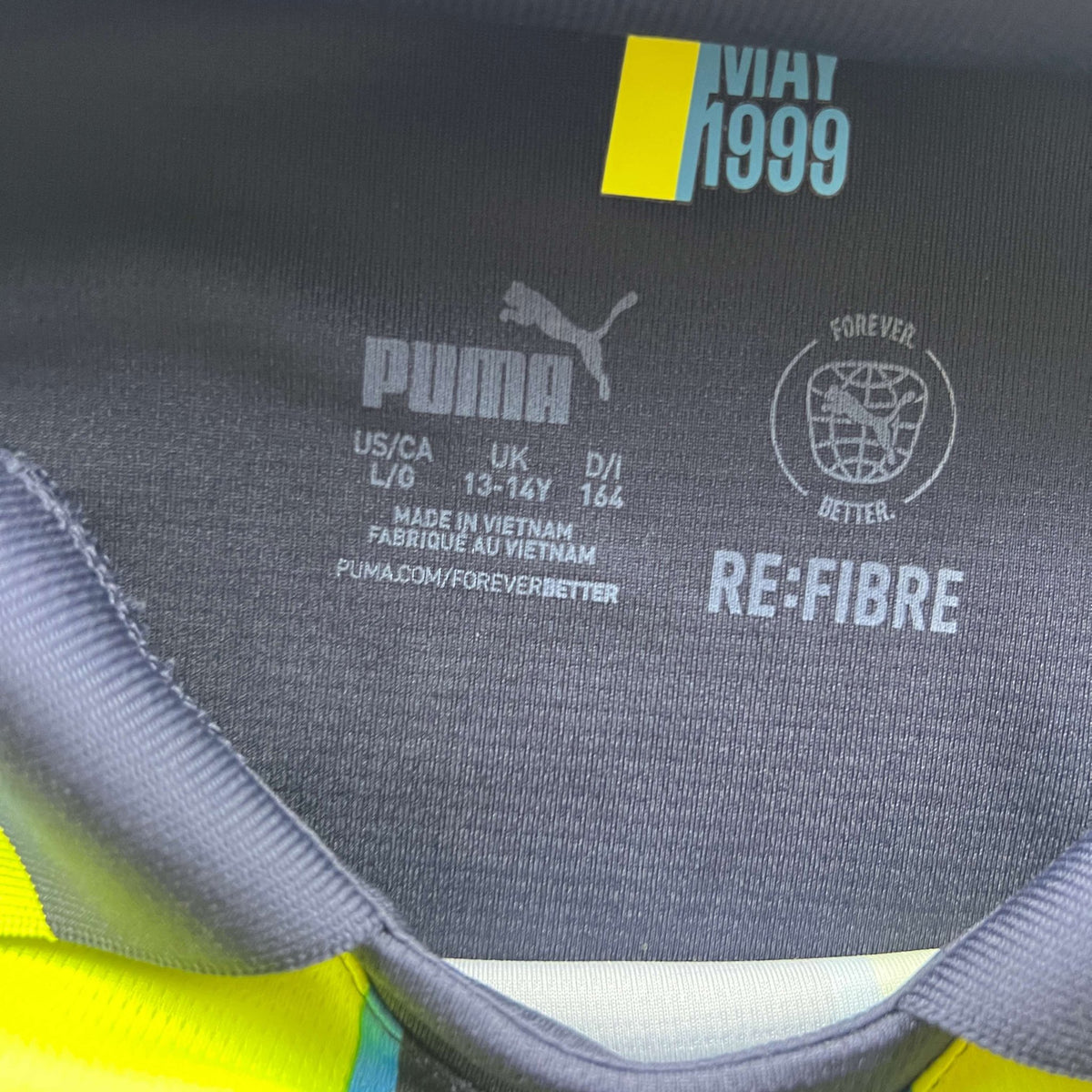 Manchester City 2024-25 Puma away football shirt size Boys L (164)