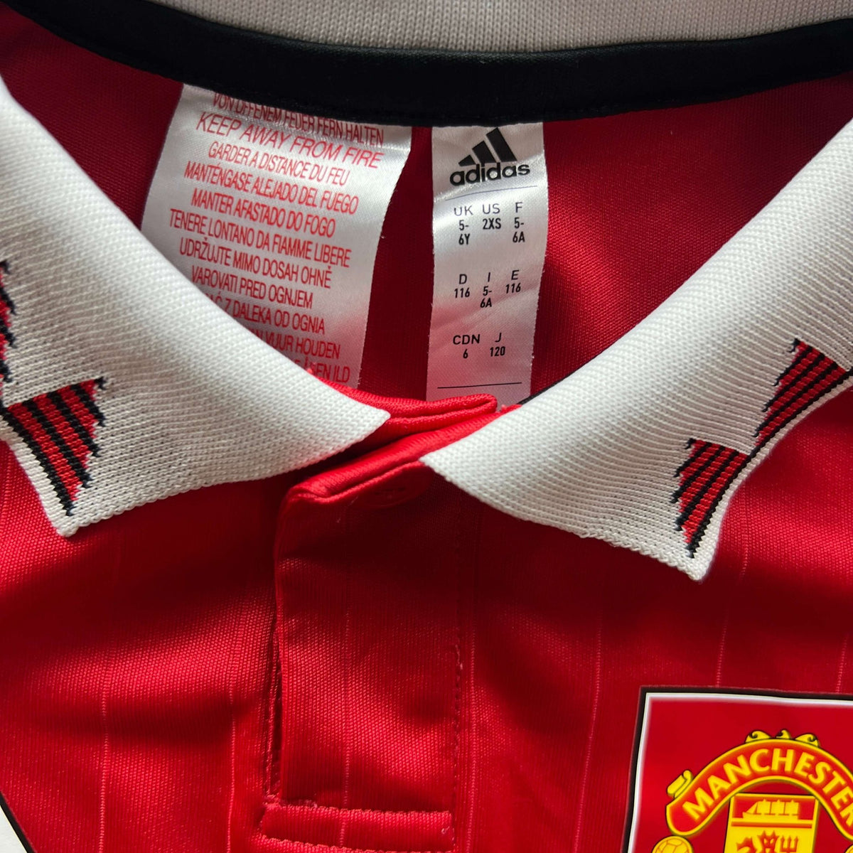 Manchester United 2022-23 Adidas home football shirt size Boys XXS (116)