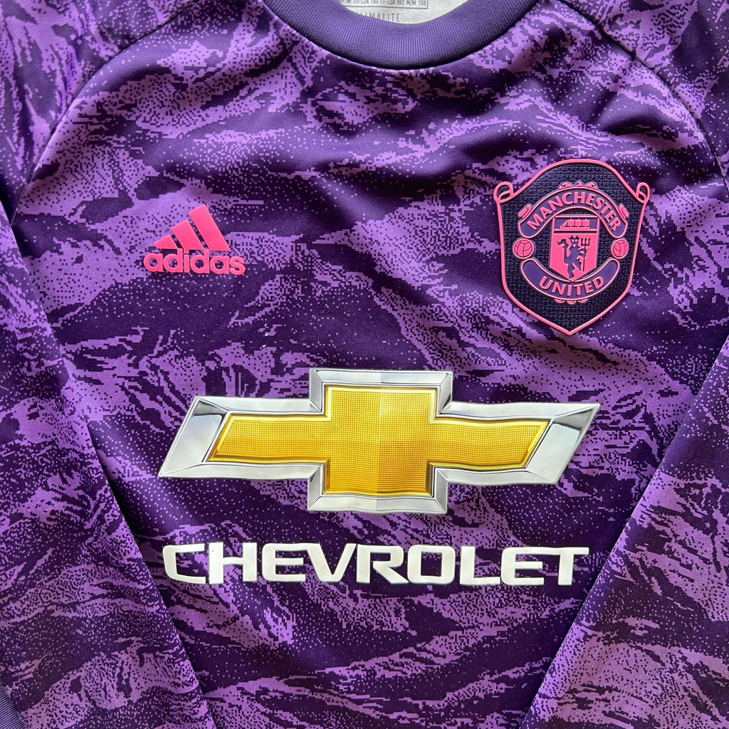 Manchester United 2019-20 Adidas goalkeeper football shirt size Boys M (152)