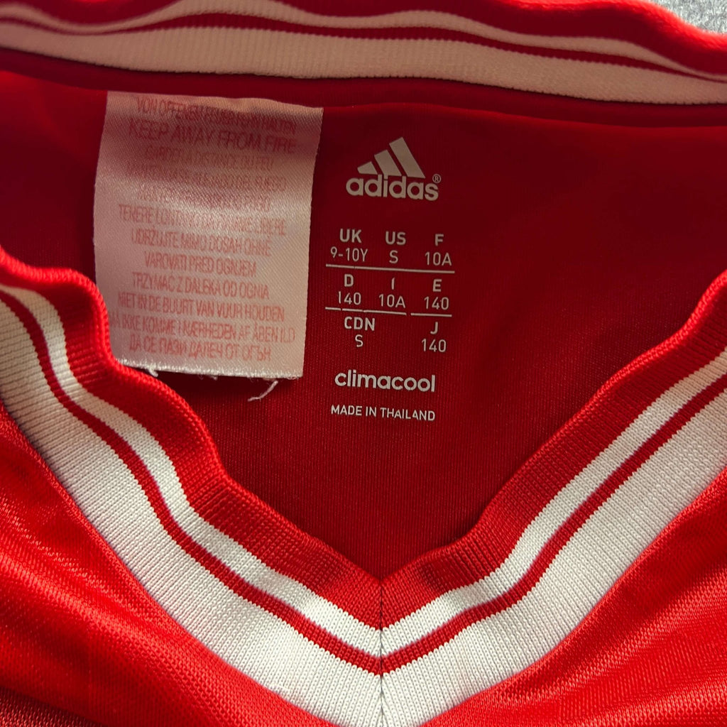 Bayern München 2013-14 Adidas home football shirt size Boys S (140)