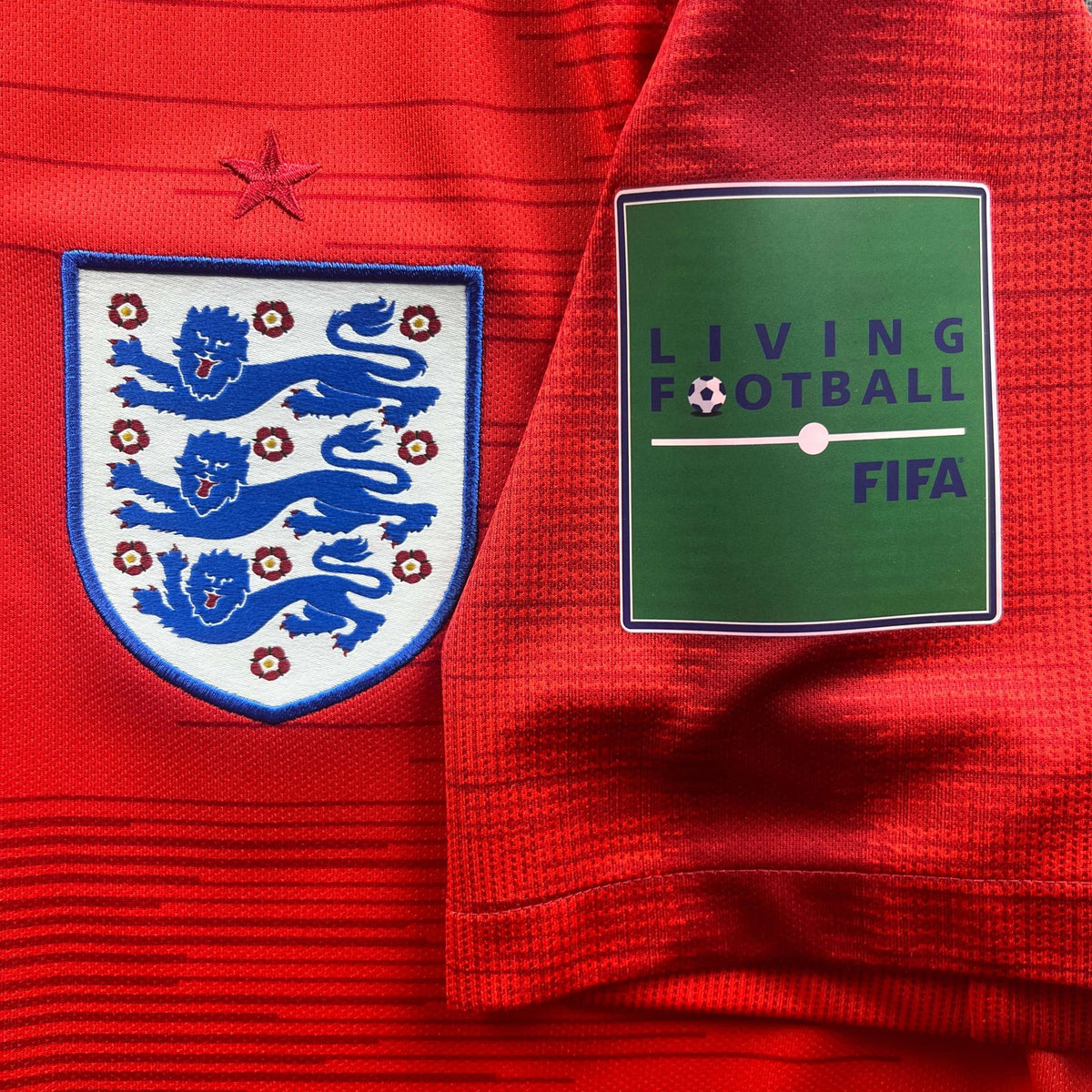 England 2018-20 Nike away Harry Kane football shirt size L
