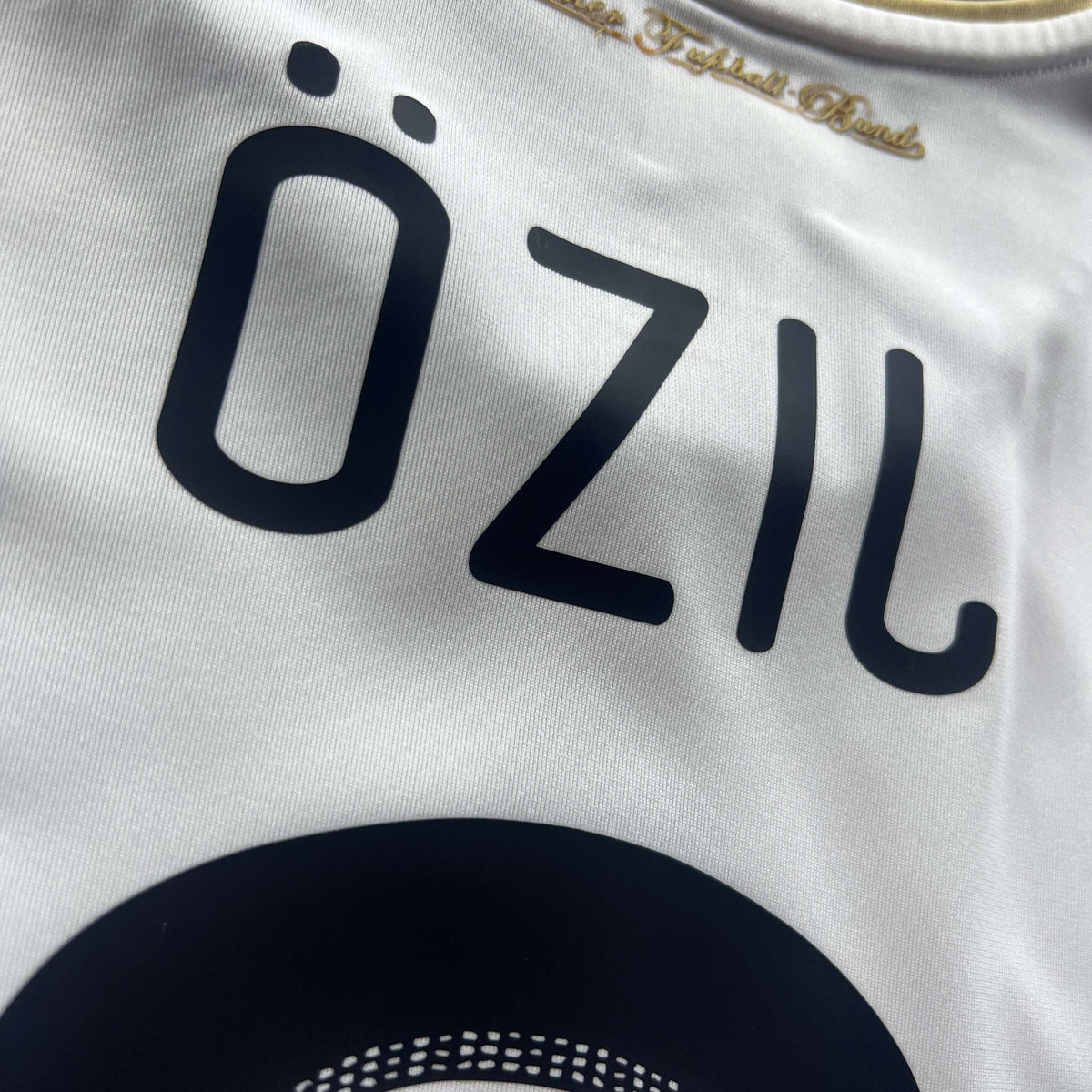 Germany 2010-12 Adidas home Mesut Özil football shirt size M