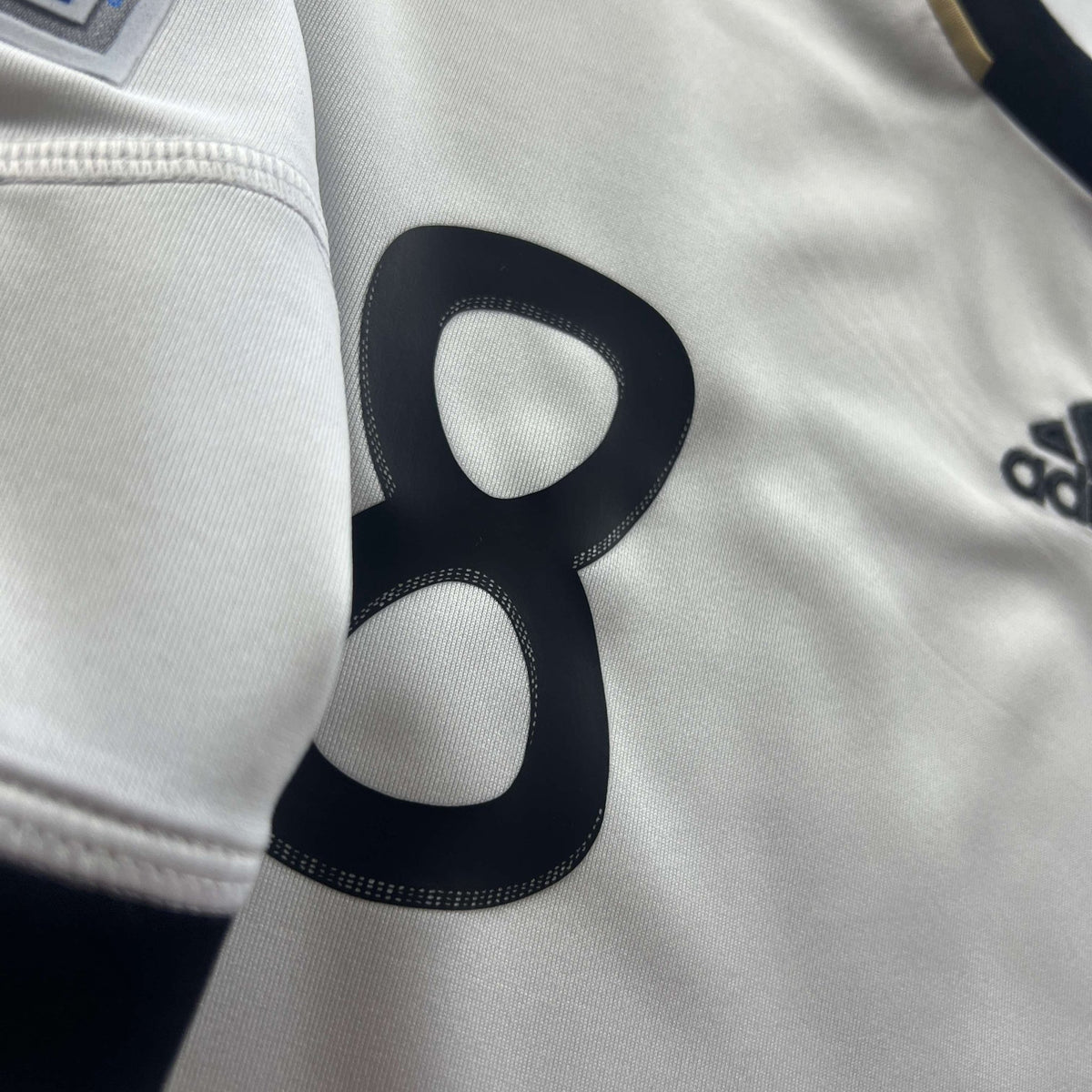 Germany 2010-12 Adidas home Mesut Özil football shirt size M