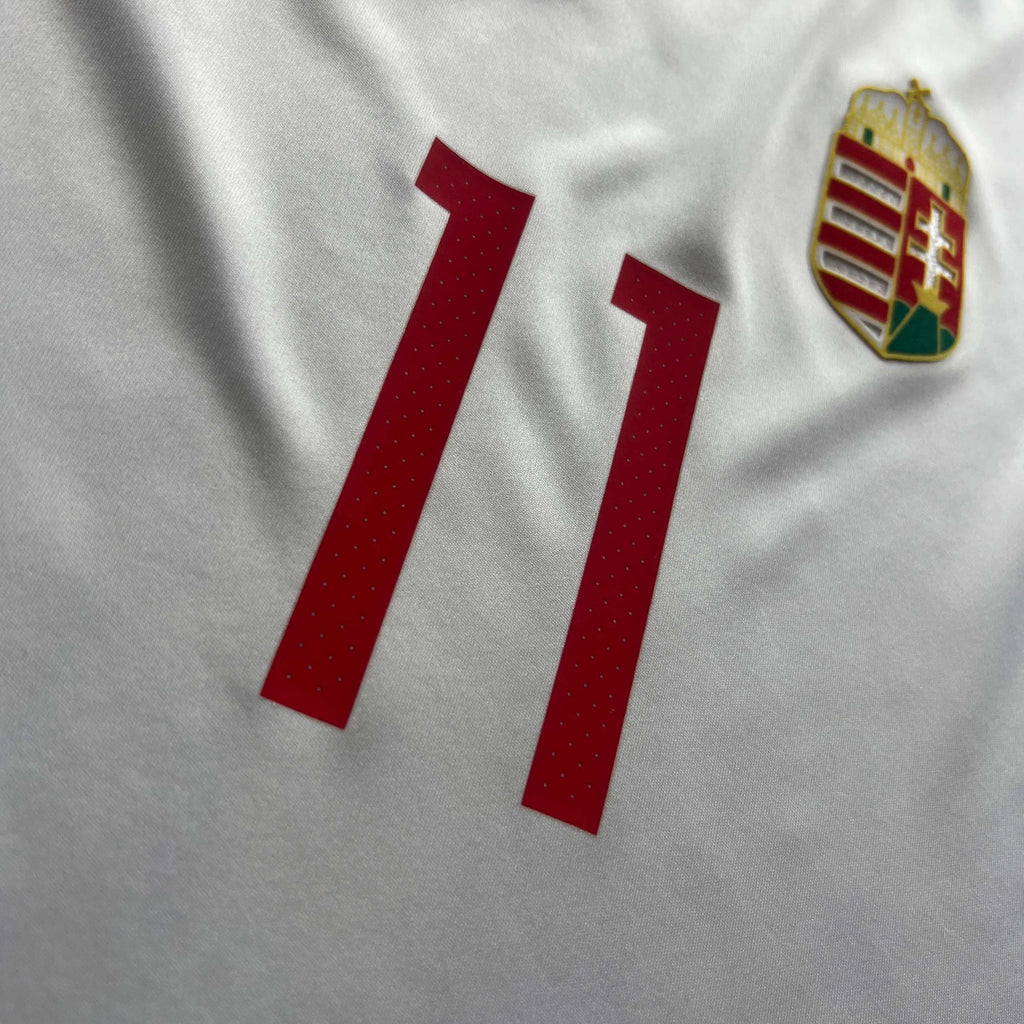 Hungary 2016-18 Adidas away Németh Krisztián football shirt size S