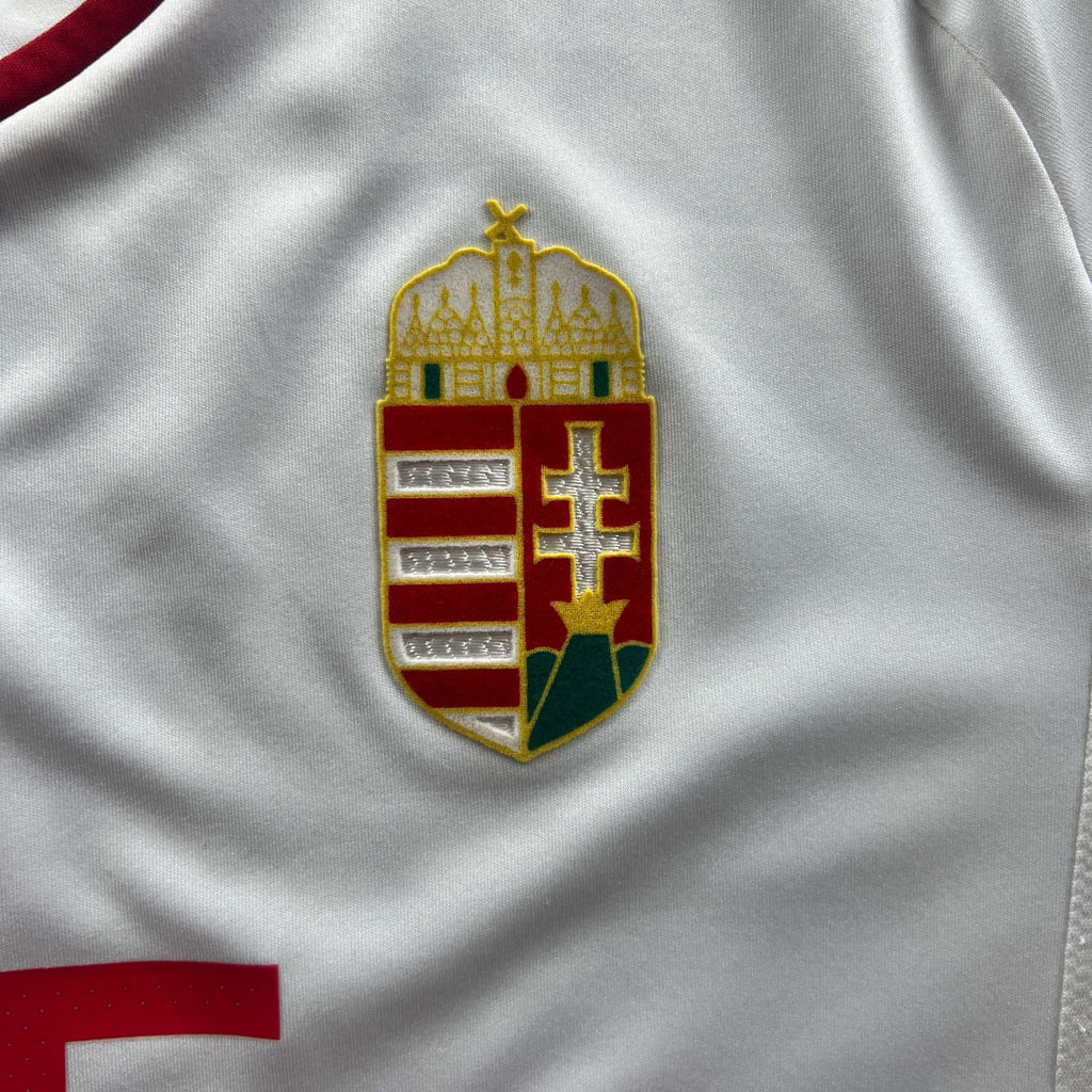 Hungary 2016-18 Adidas away Kleinheisler László football shirt size S