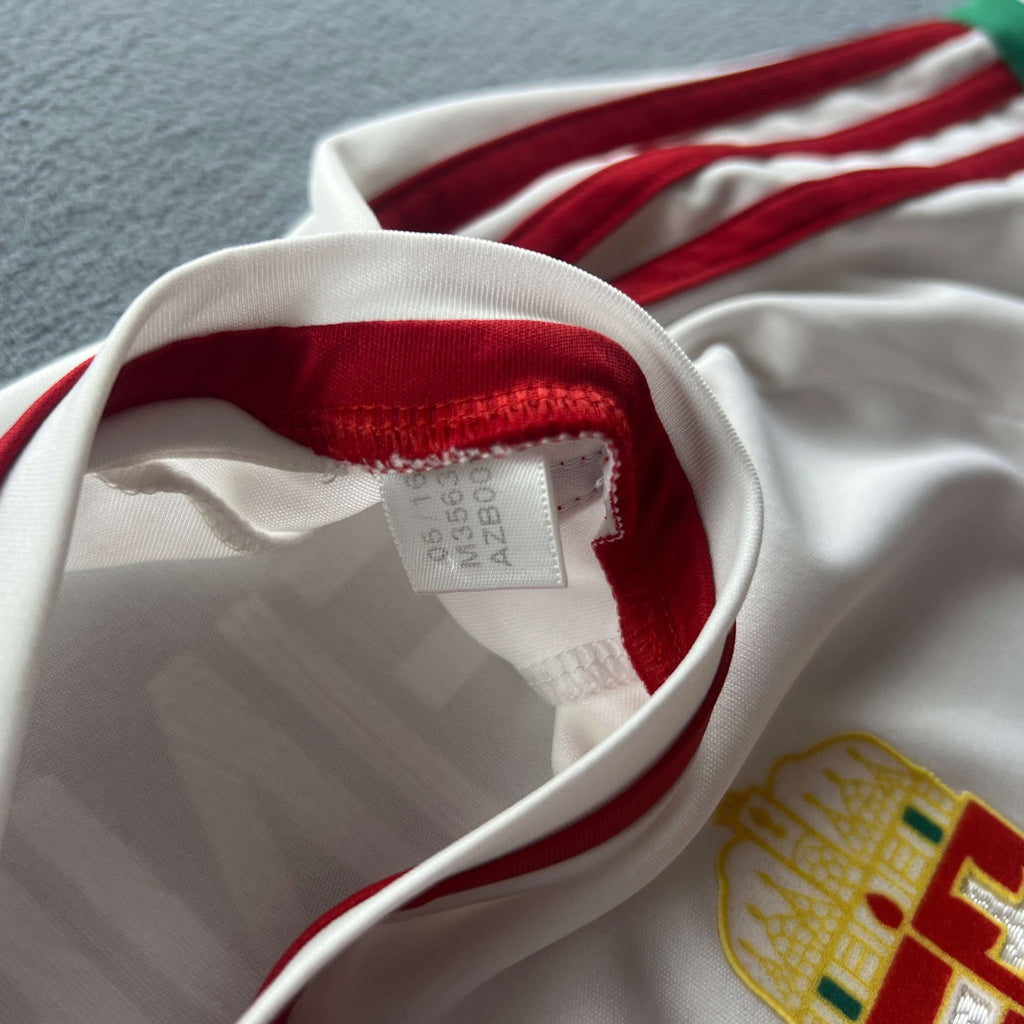 Hungary 2016-18 Adidas away Kleinheisler László football shirt size S