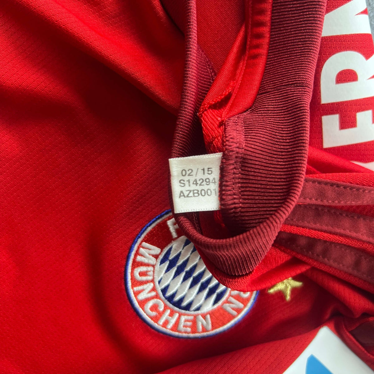 Bayern München 2015-16 Adidas home Arjen Robben football shirt size M