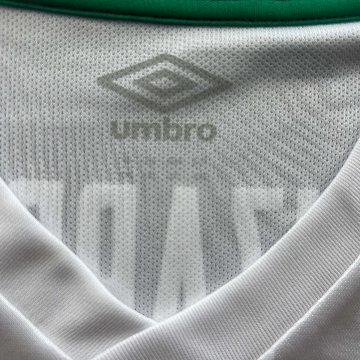 Werder Bremen 2019-20 Umbro away Claudio Pizarro football shirt size XXL