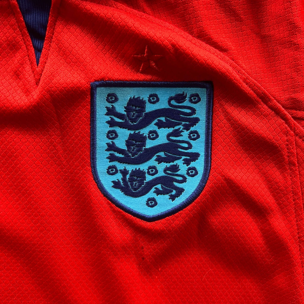 England 2022-23 Nike away football shirt size Boys S (128-137)