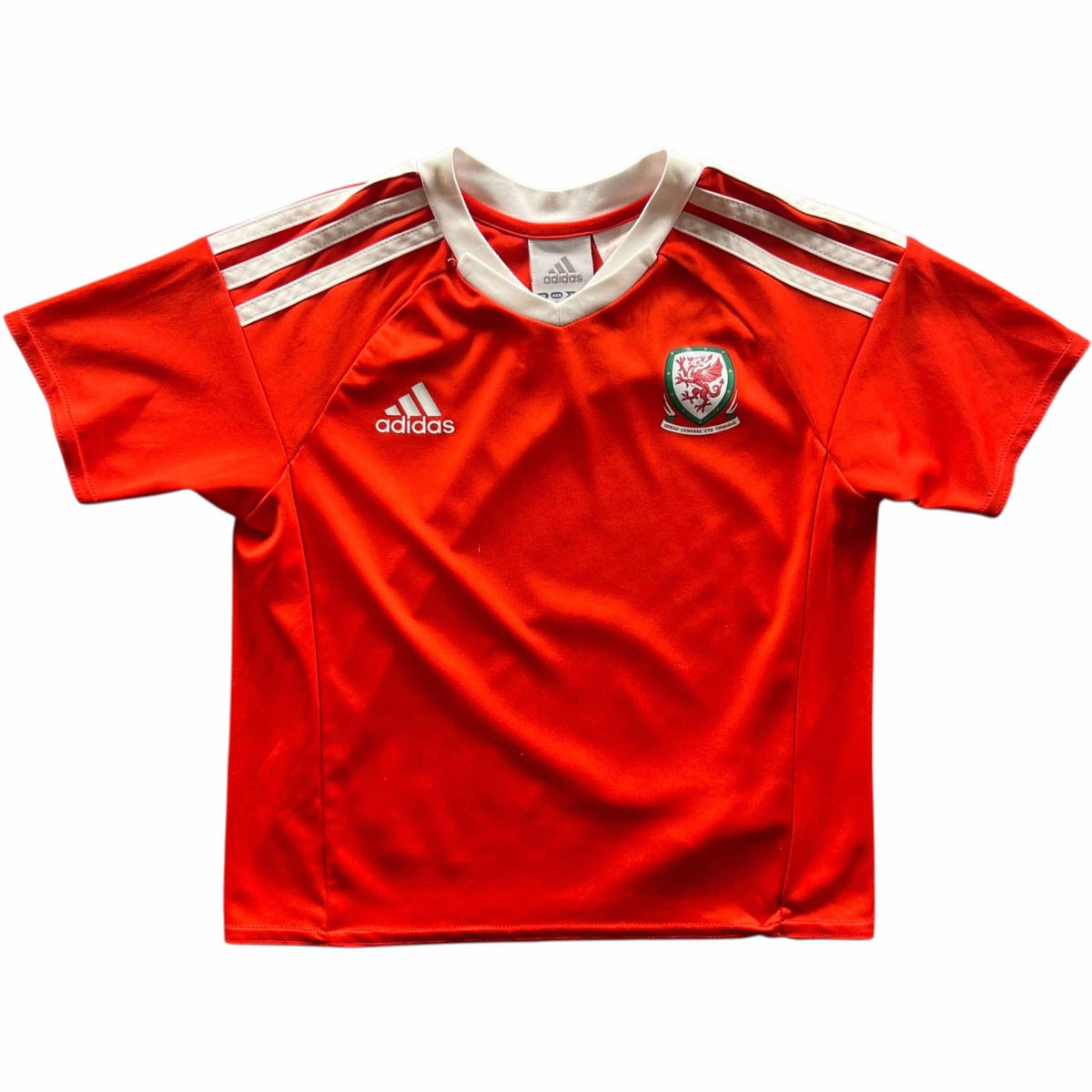 Wales 2016-17 Adidas home football shirt size Kids 104