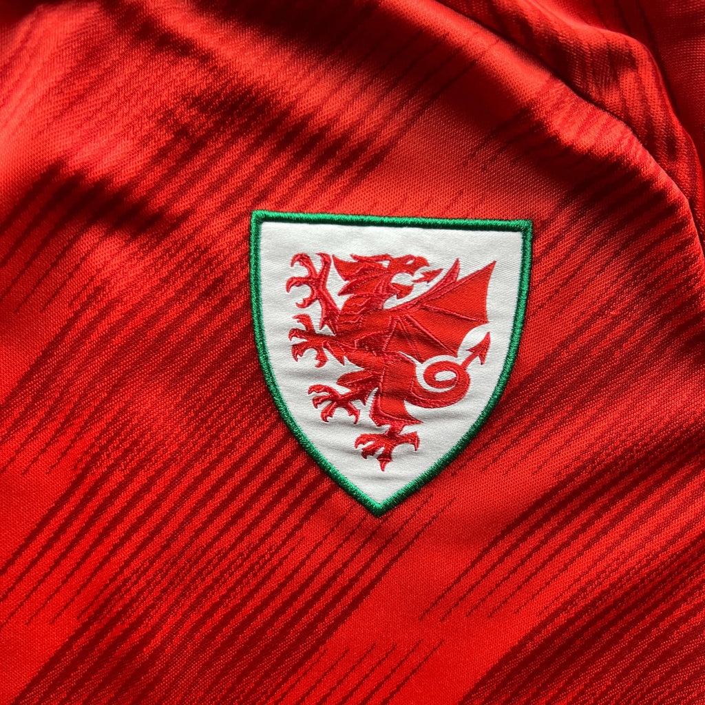 Wales 2022-23 Adidas home football shirt size Boys L (164)