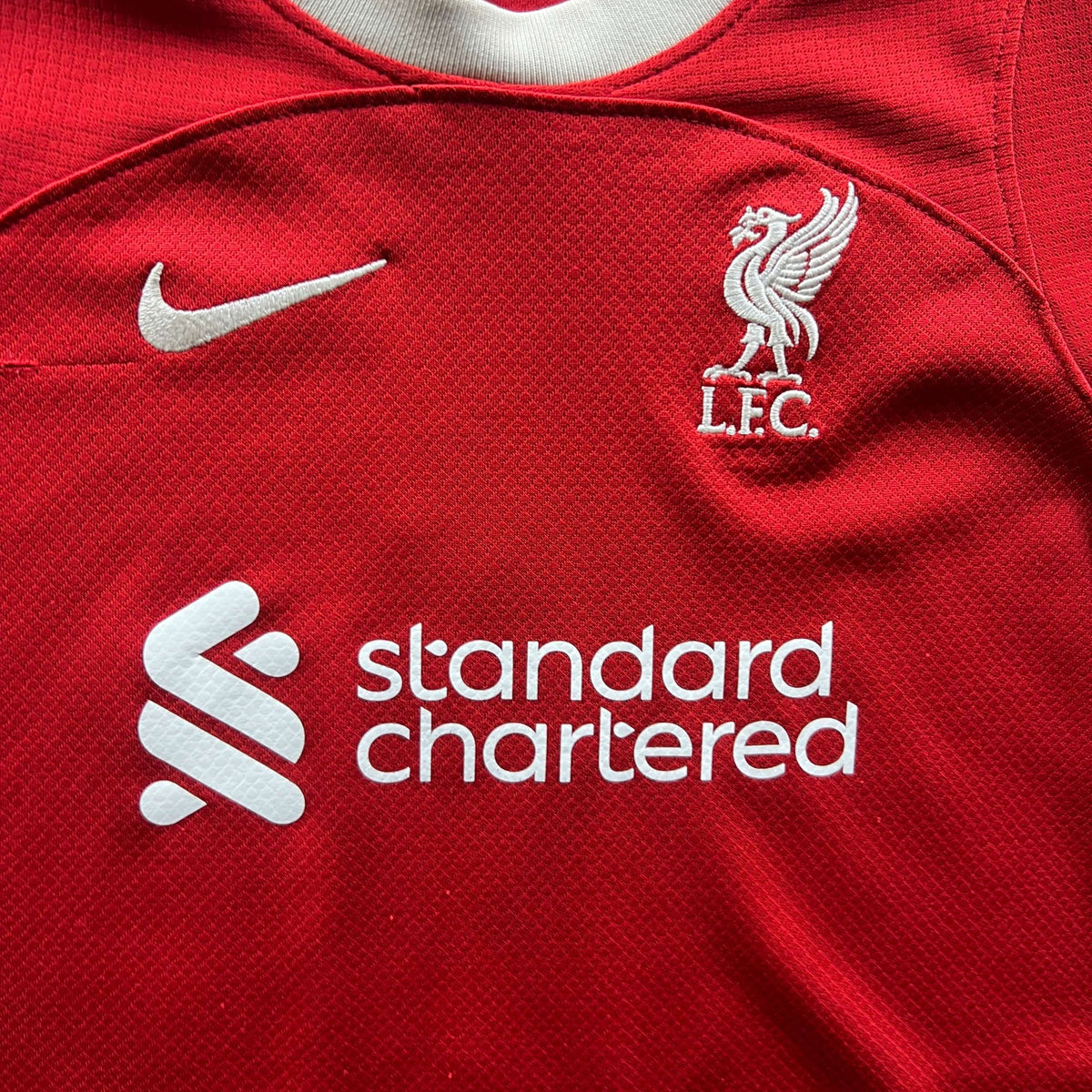 Liverpool 2023-24 Nike home „Keegan” football shirt size Kids M (110-116)