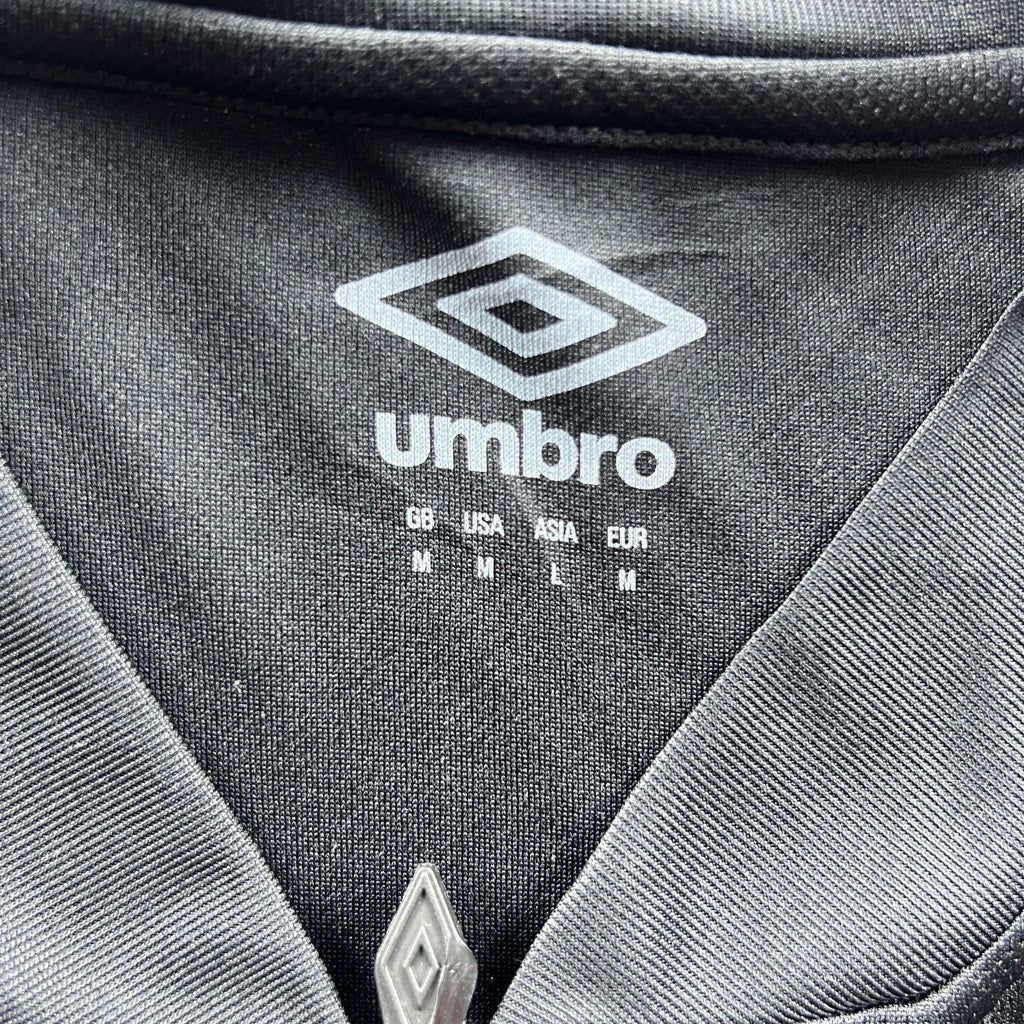 Luton Town Umbro training top size M