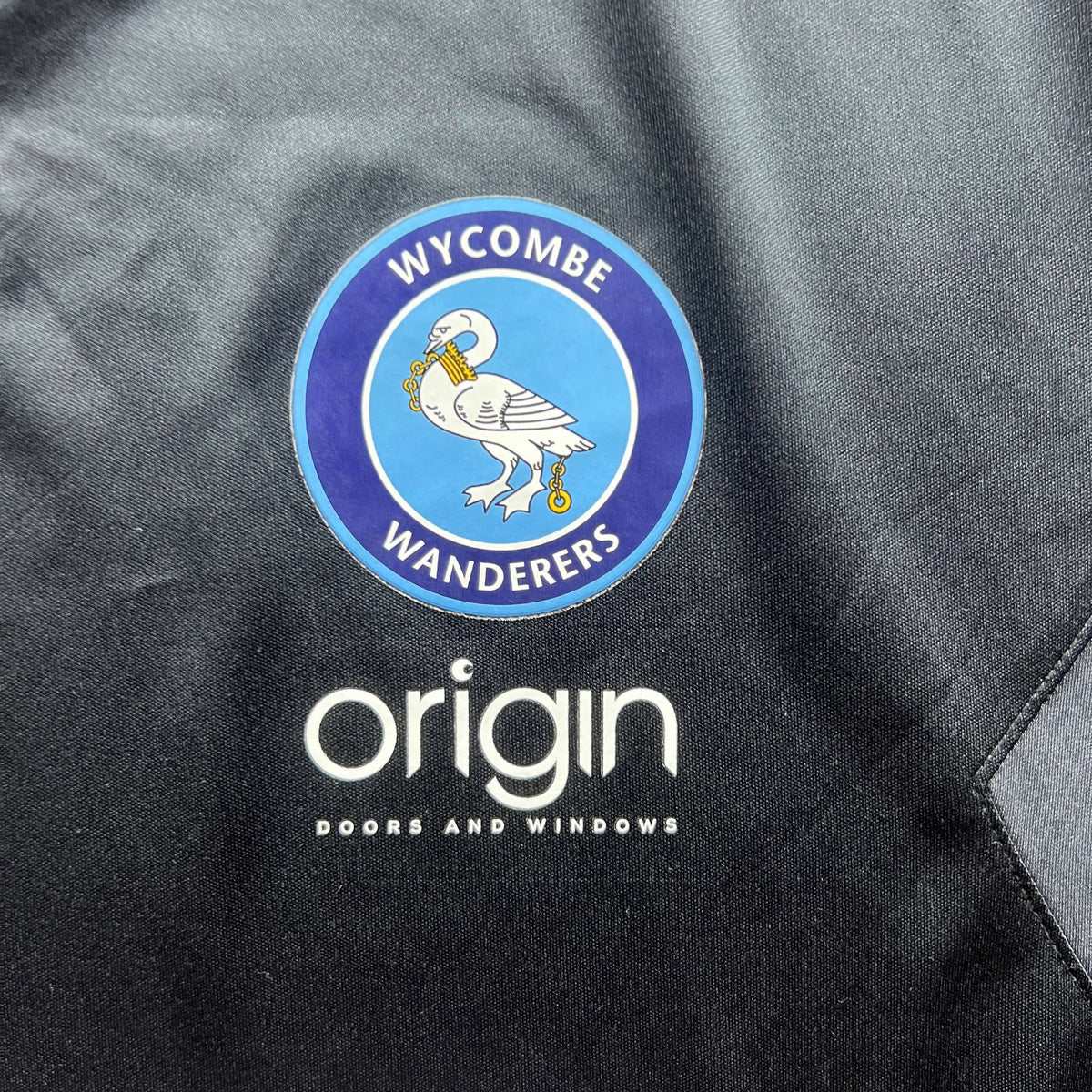 Wycombe Wanderers 2021-22 Hummel training football shirt size L
