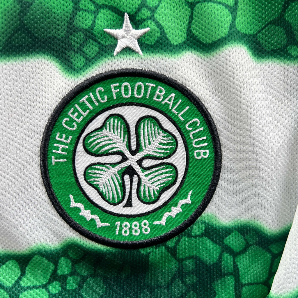 Celtic 2023-24 Adidas home football shirt size 3XL
