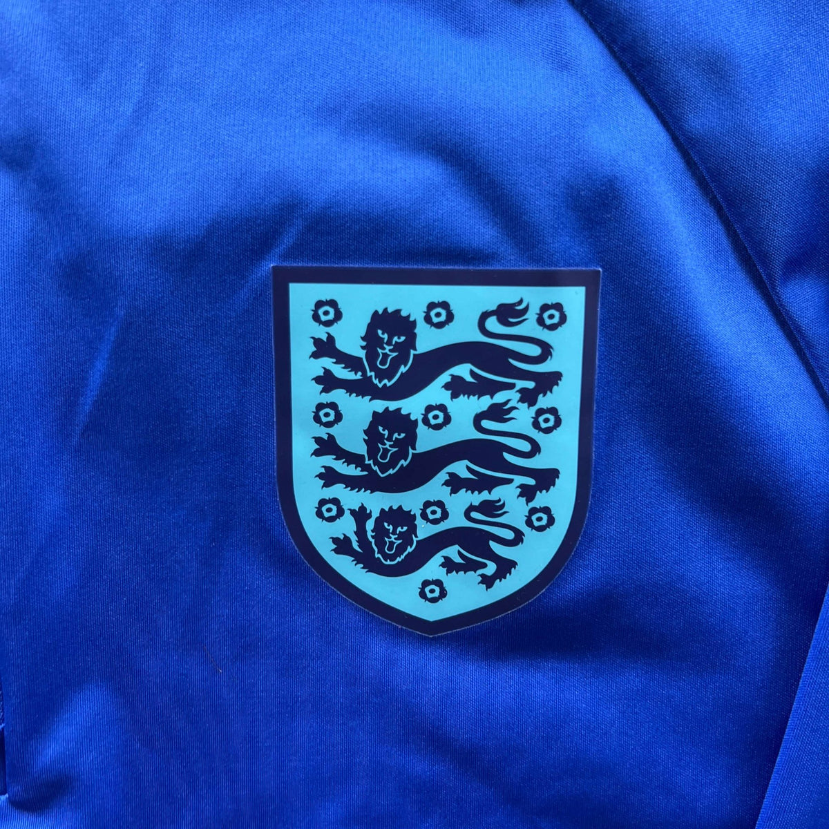 England 2022-23 Nike training top size M