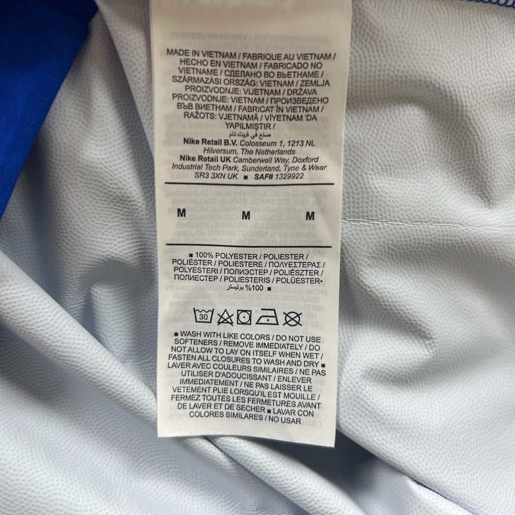 England 2022-23 Nike training top size M