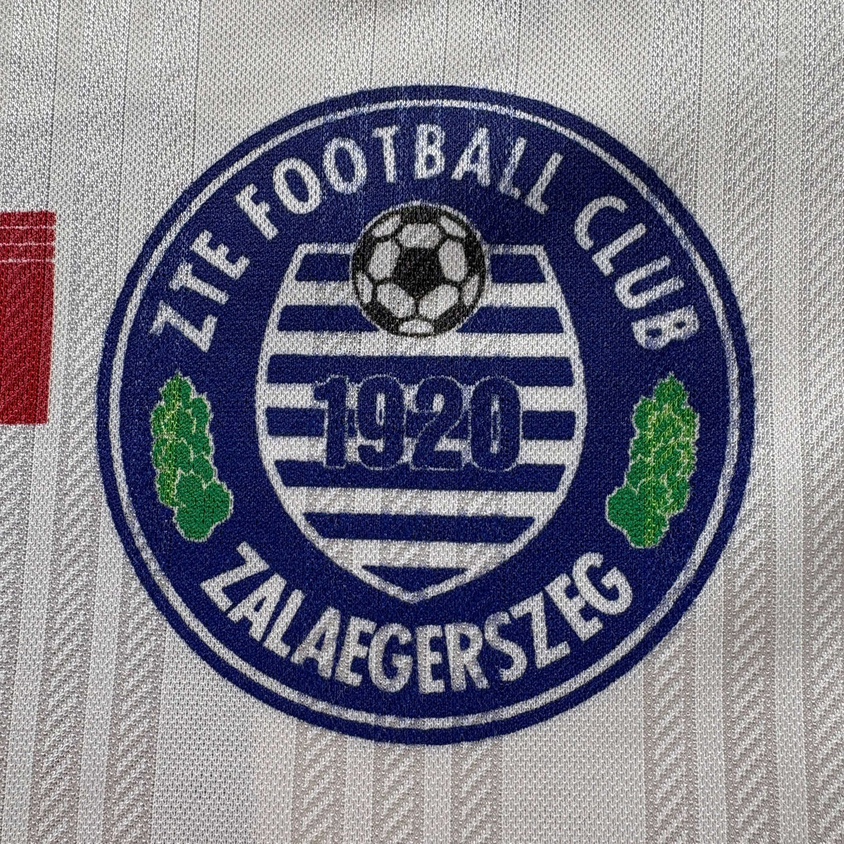 ZTE Zalaegerszeg 2001-02 Adidas home #19 football shirt size XL